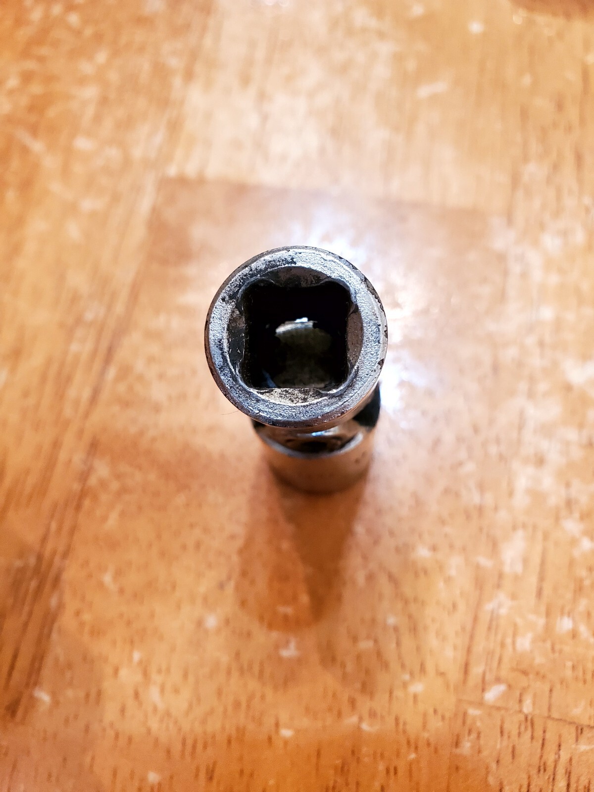 Mac Sabina 3/8″ Drive 9/16″ 6PT SAE Deep Universal Swivel Socket Worn XU186D