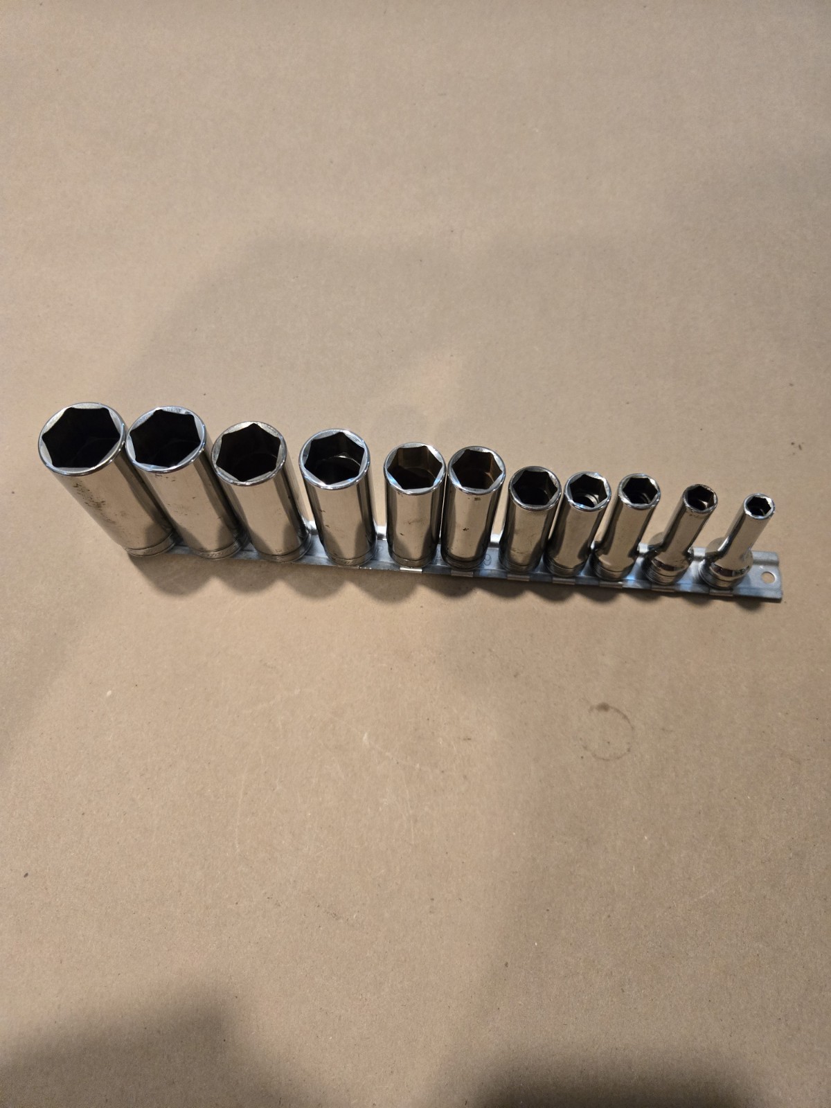 Snap On 3/8″ Drive 1/4″-7/8″ 6PT SAE Deep Chrome Sockets USA With Rack Lot Of 11
