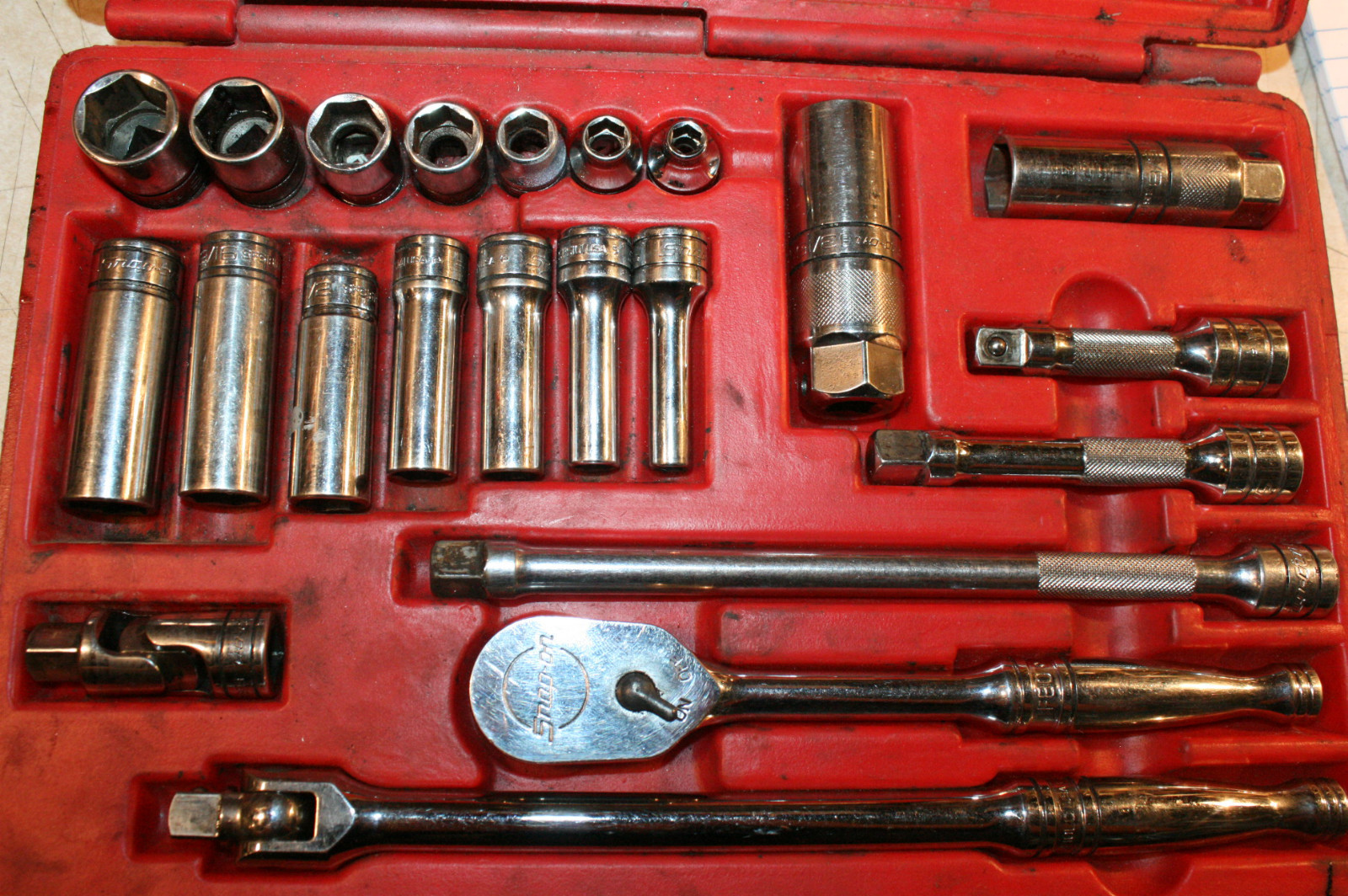 SNAP-ON TOOLS 3/8″ Drive 22 Pieces 6-point General Service SET W/ RED Case
