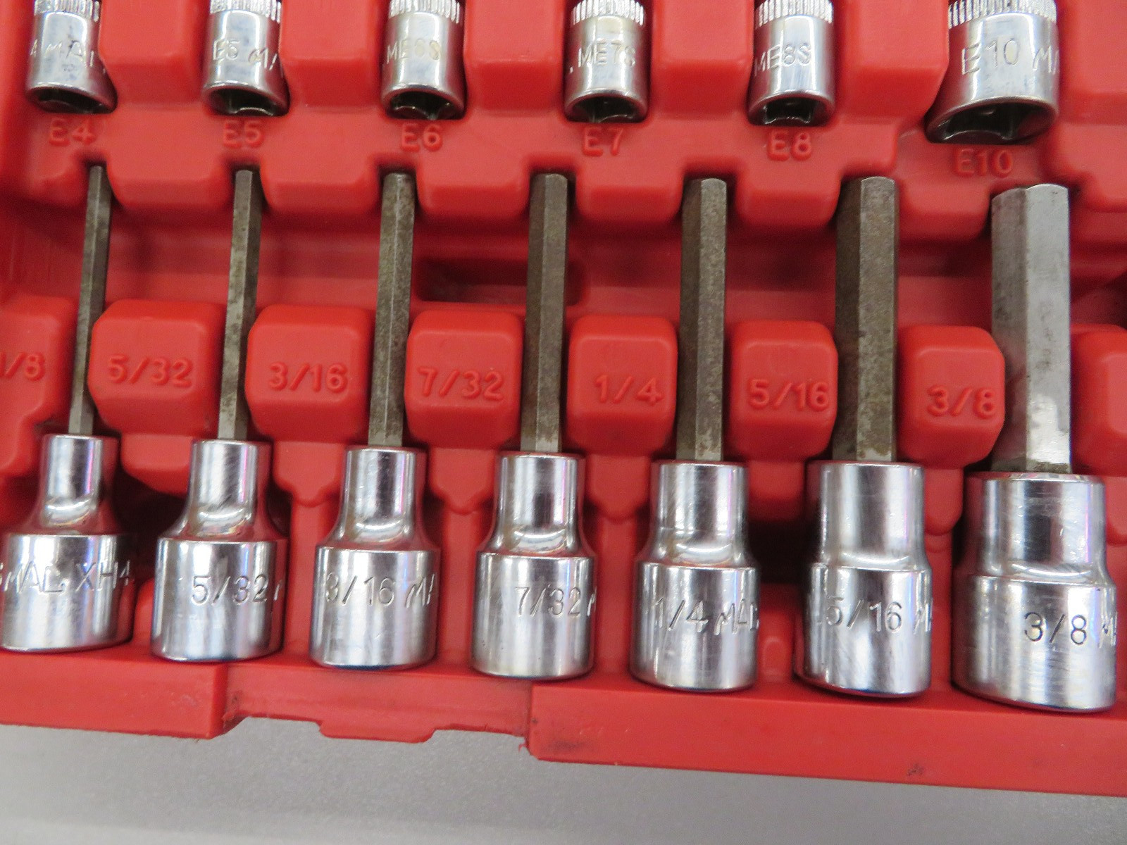 Mac Tools SMXVHT50B Socket Set: SAE & METRIC
