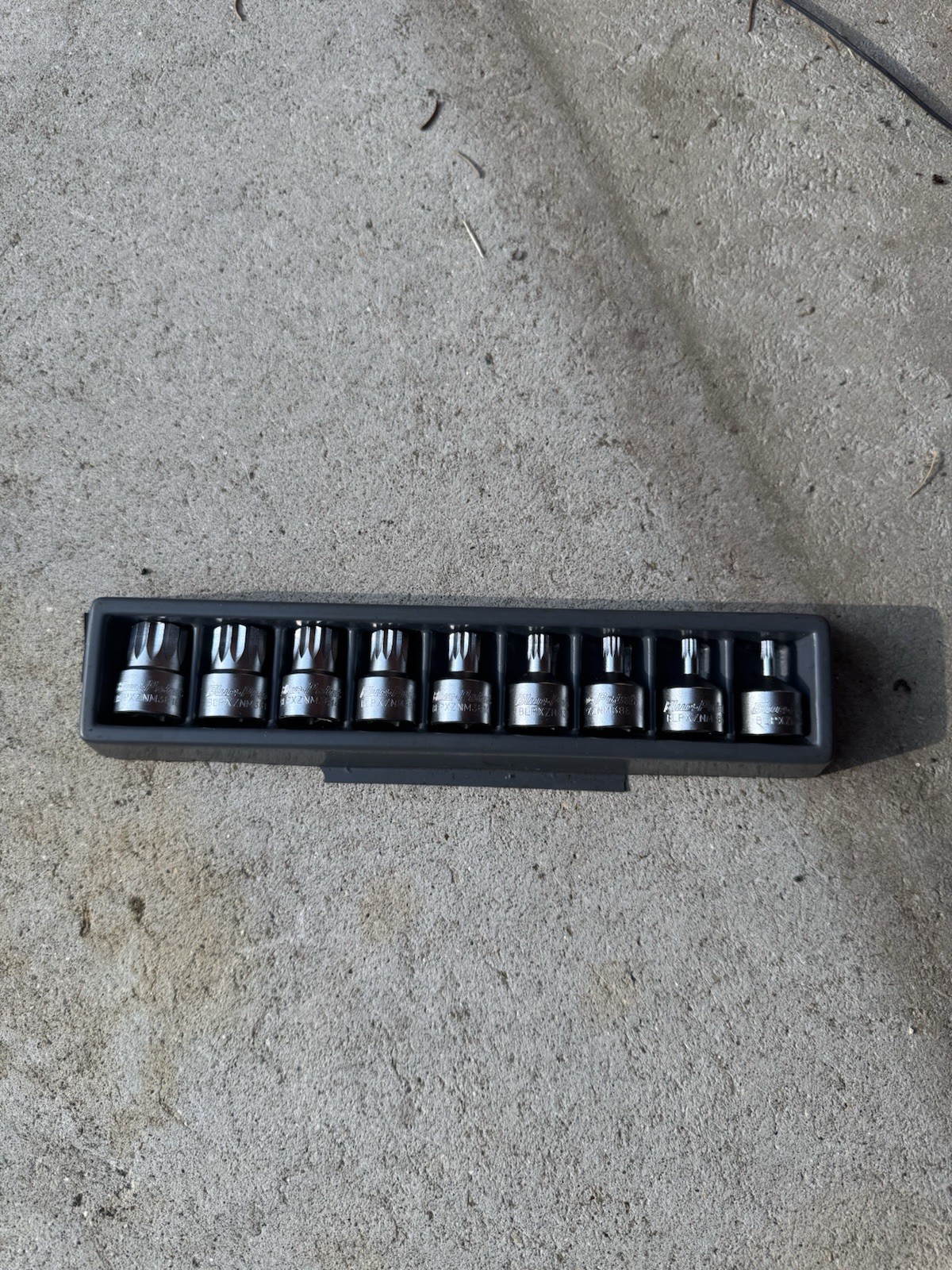 Blue Point BLPXZNM389 9pc 3/8″ Drive Triple Square Bit Stubby Socket Driver Set