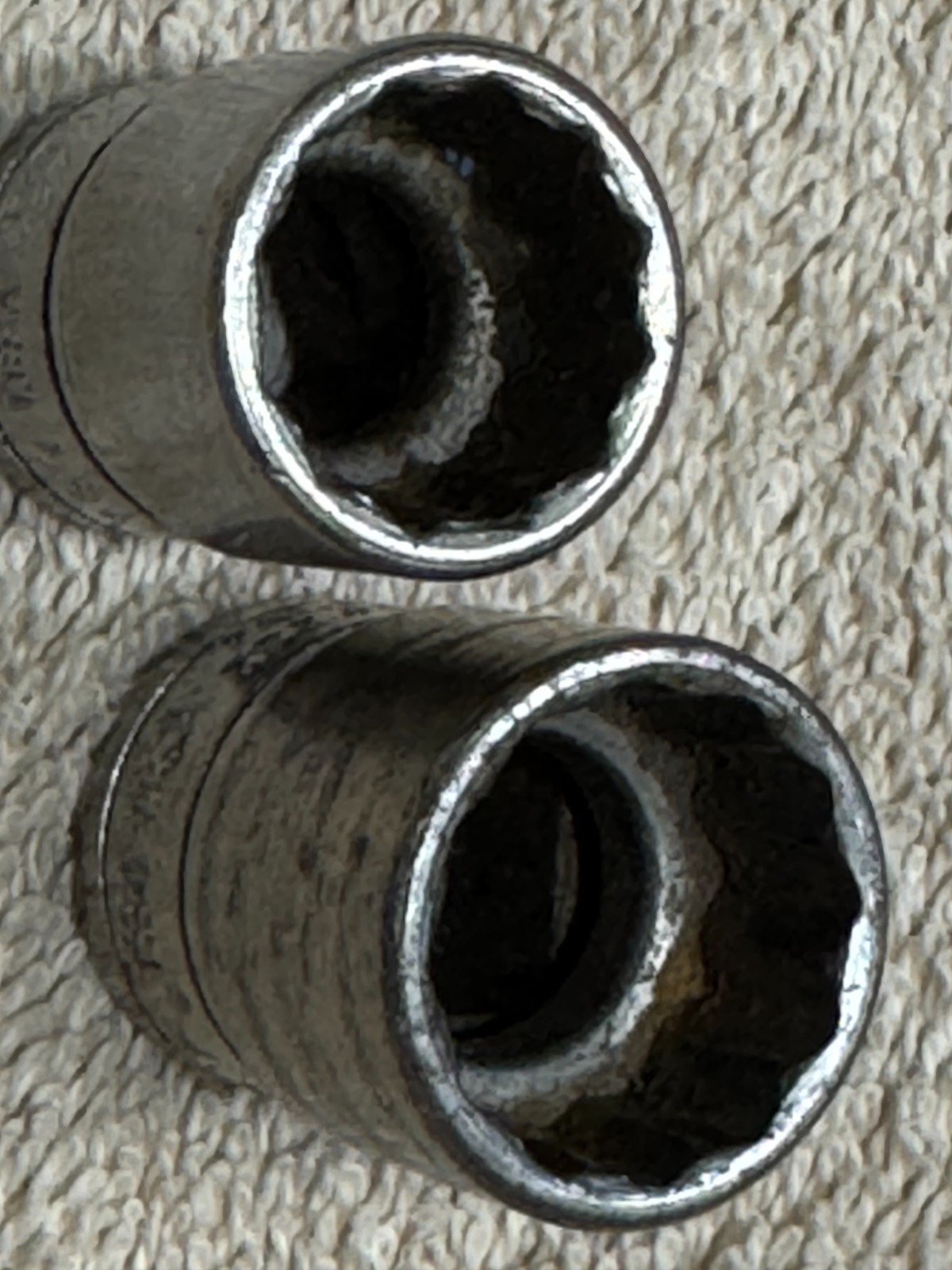 Snap On 3/8″ Drive 12PT SAE Shallow Chrome Sockets F161 1/2″ and F181 9/16″