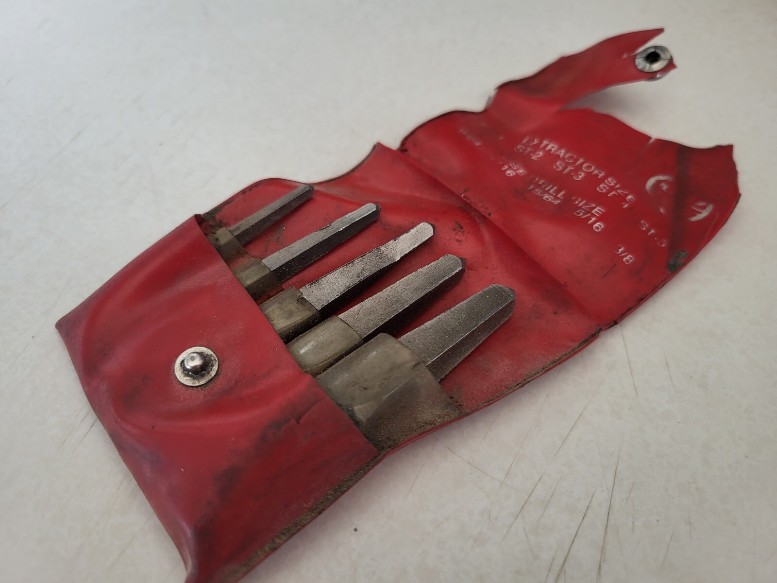 Nice MAC Tools No.353 – 5 Piece Screw Extractor Set. – Mac No. 5663ES (Wear!)