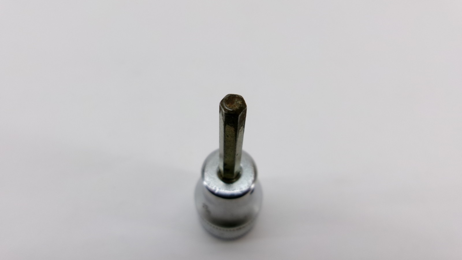 Snap-on tools USA metric 3/8″ drive 4mm Standard Hex Bit Socket FAM4A Nice!
