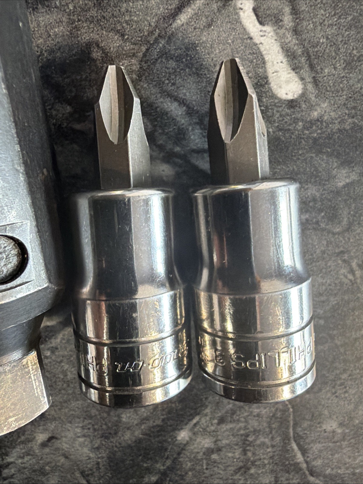 Snap-on PIT160 1/2″ Hand Cam Action Impact Driver Set W/ 4 Bits Phillips & Flat