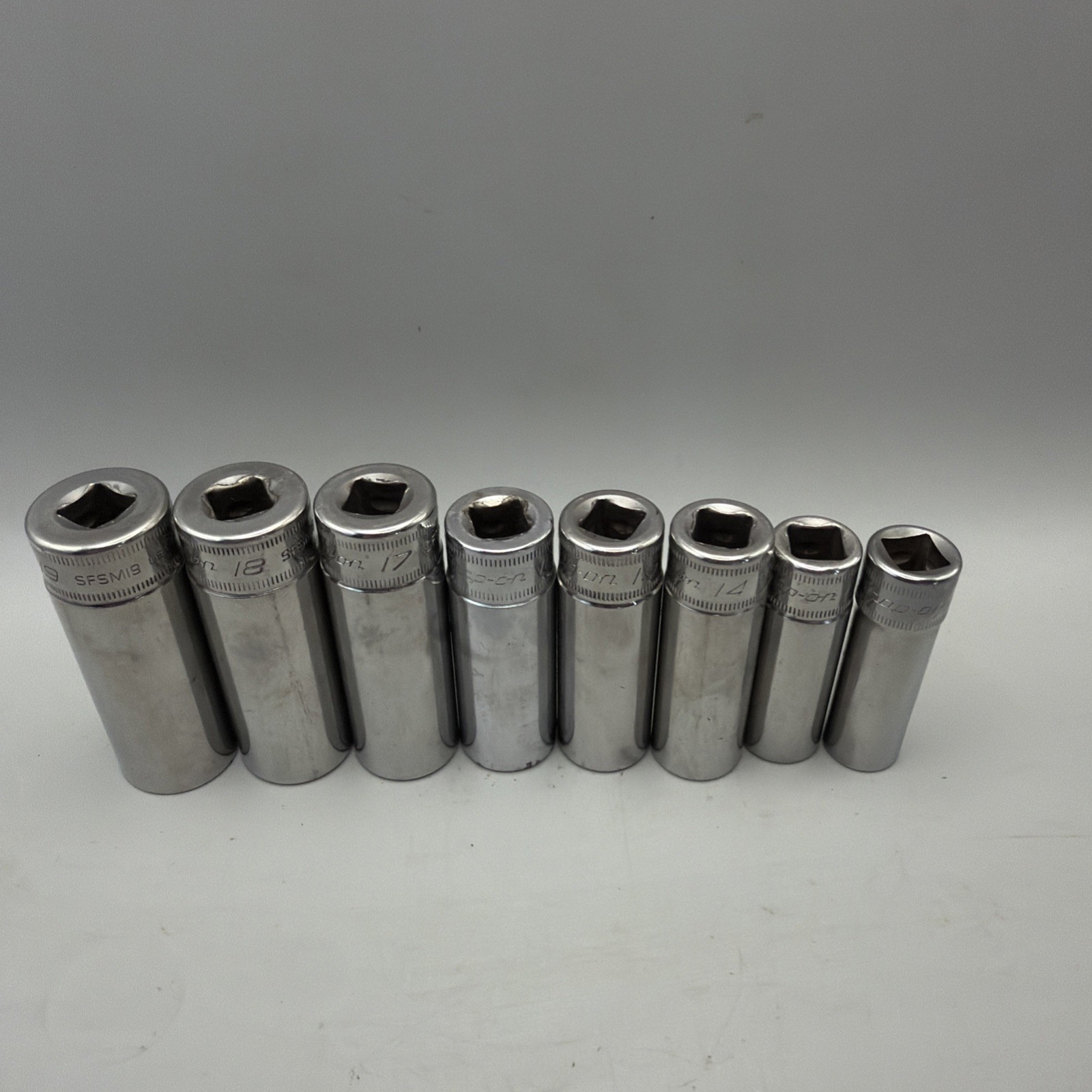 Snap-on 3/8″ Drive 6-Point Metric Deep Socket Set, 8 Piece, 12mm-19mm, SFS