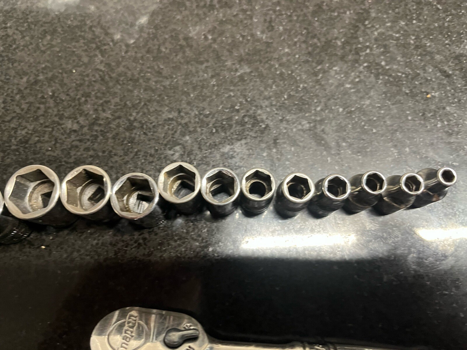 Snap On 1/4″ Drive 6-Point Metric Socket Set 4mm to 15mm TMM4 to TMM15 117TMMG