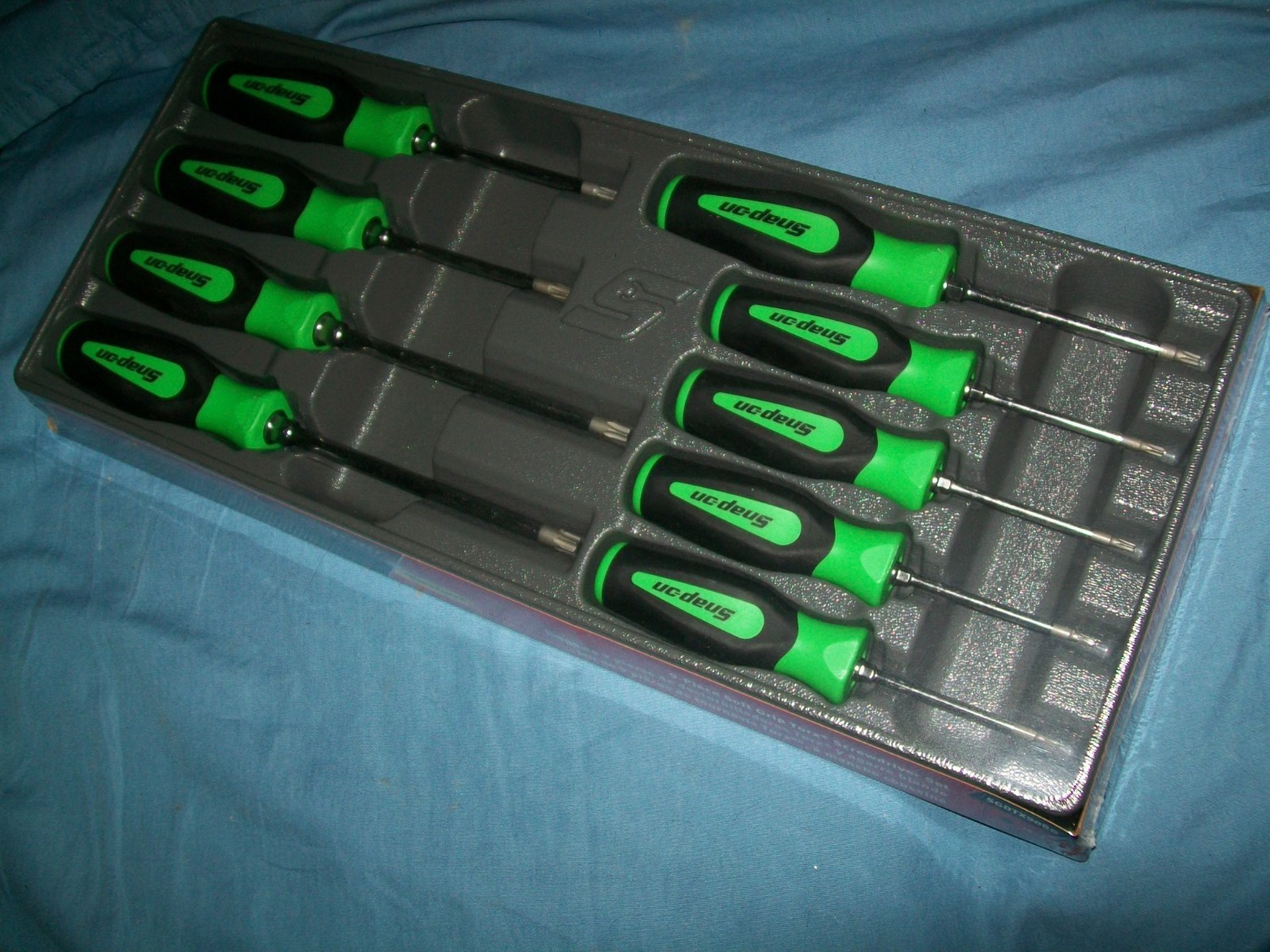 NEW Snap-on™ TORX T8 thru T45 Screwdriver Set GREEN Instinct Soft Grip SGDTX90BG