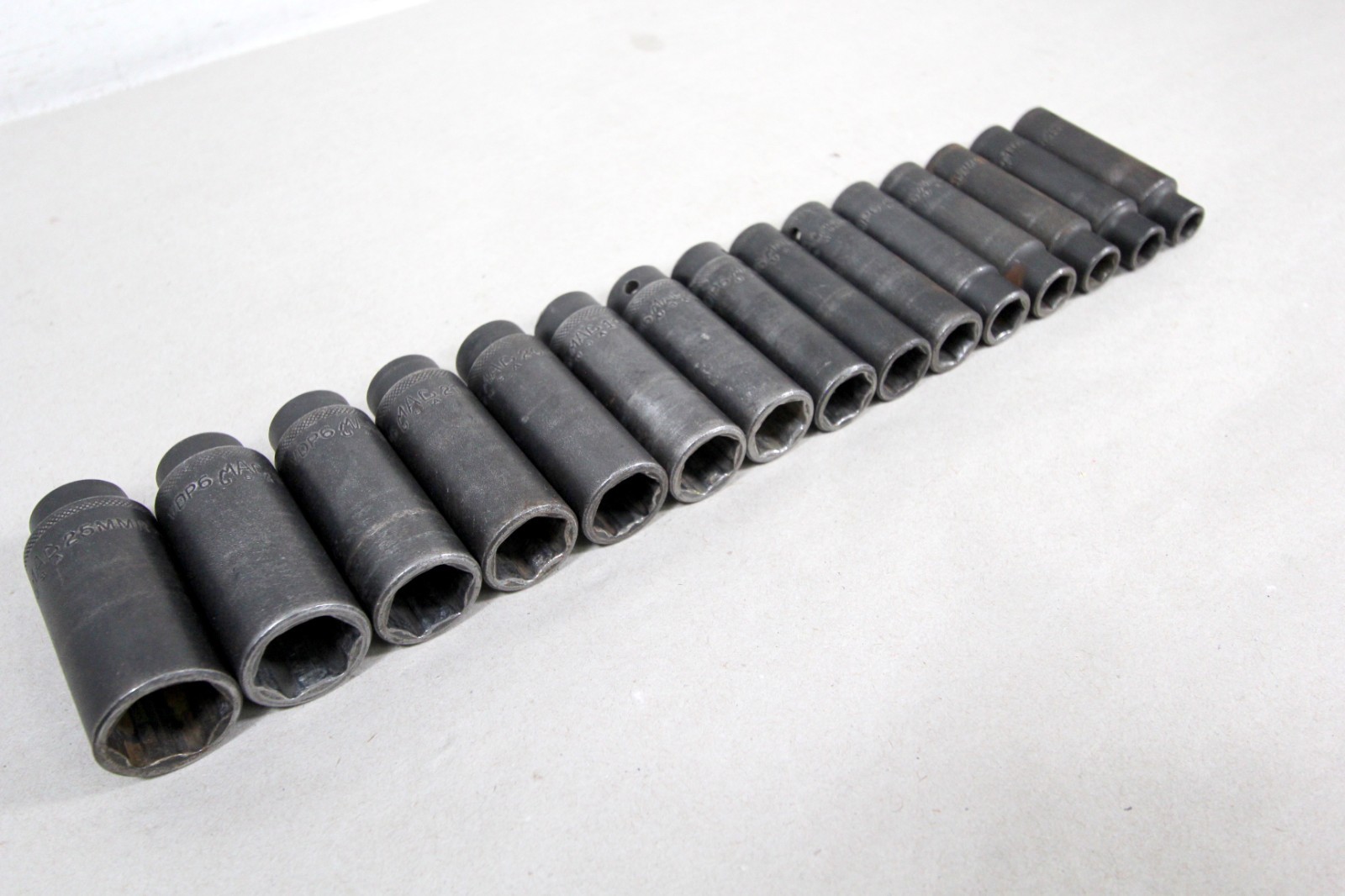 15pc Mac Tools 1/2″ Drive Metric Impact Socket Set 6 Point VDP6 READ DESC