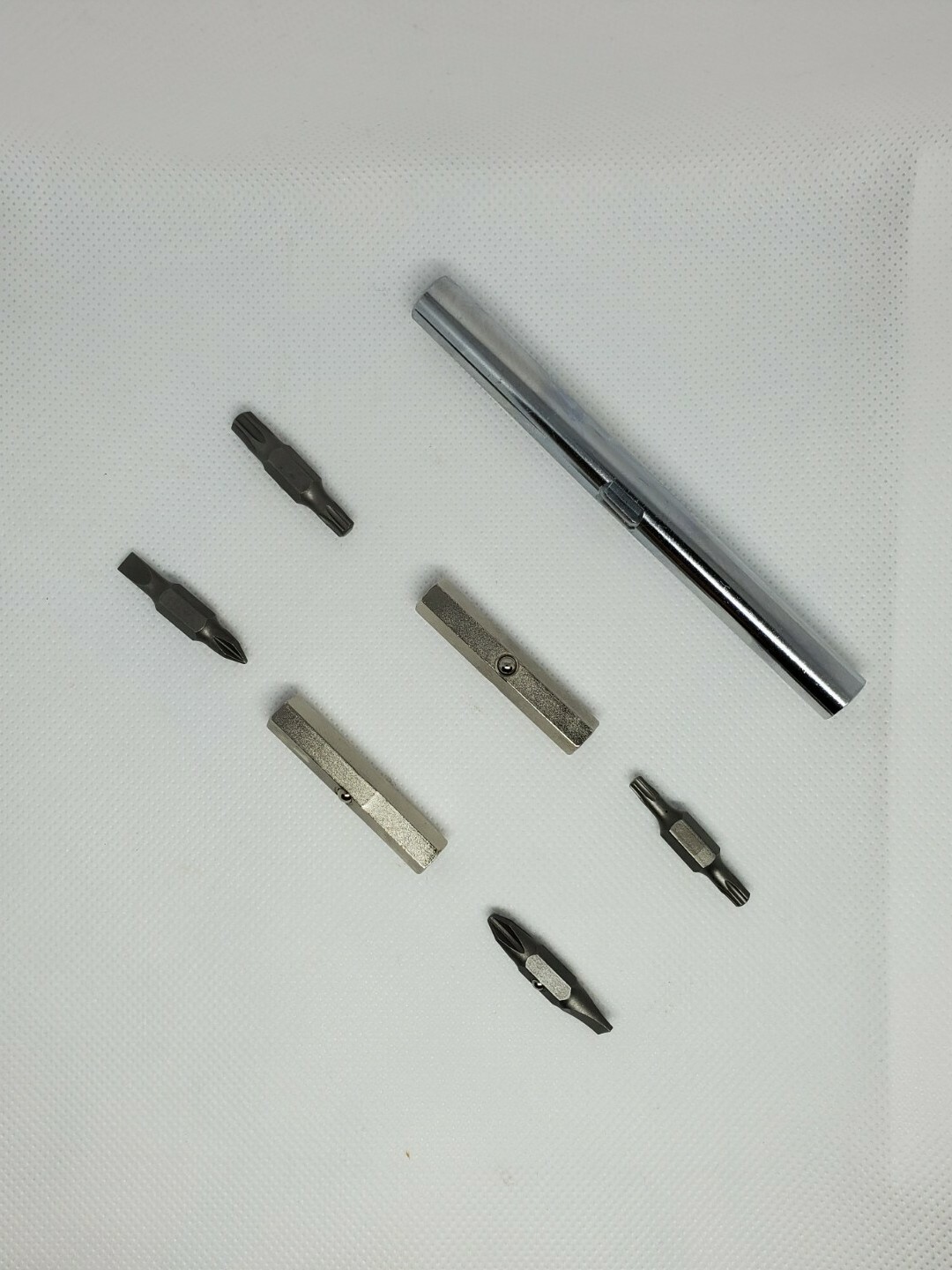 Snap on tools Reversible screwdriver 8 Pcs set, 8 Bits Torx, Flat, Philips NEW!!