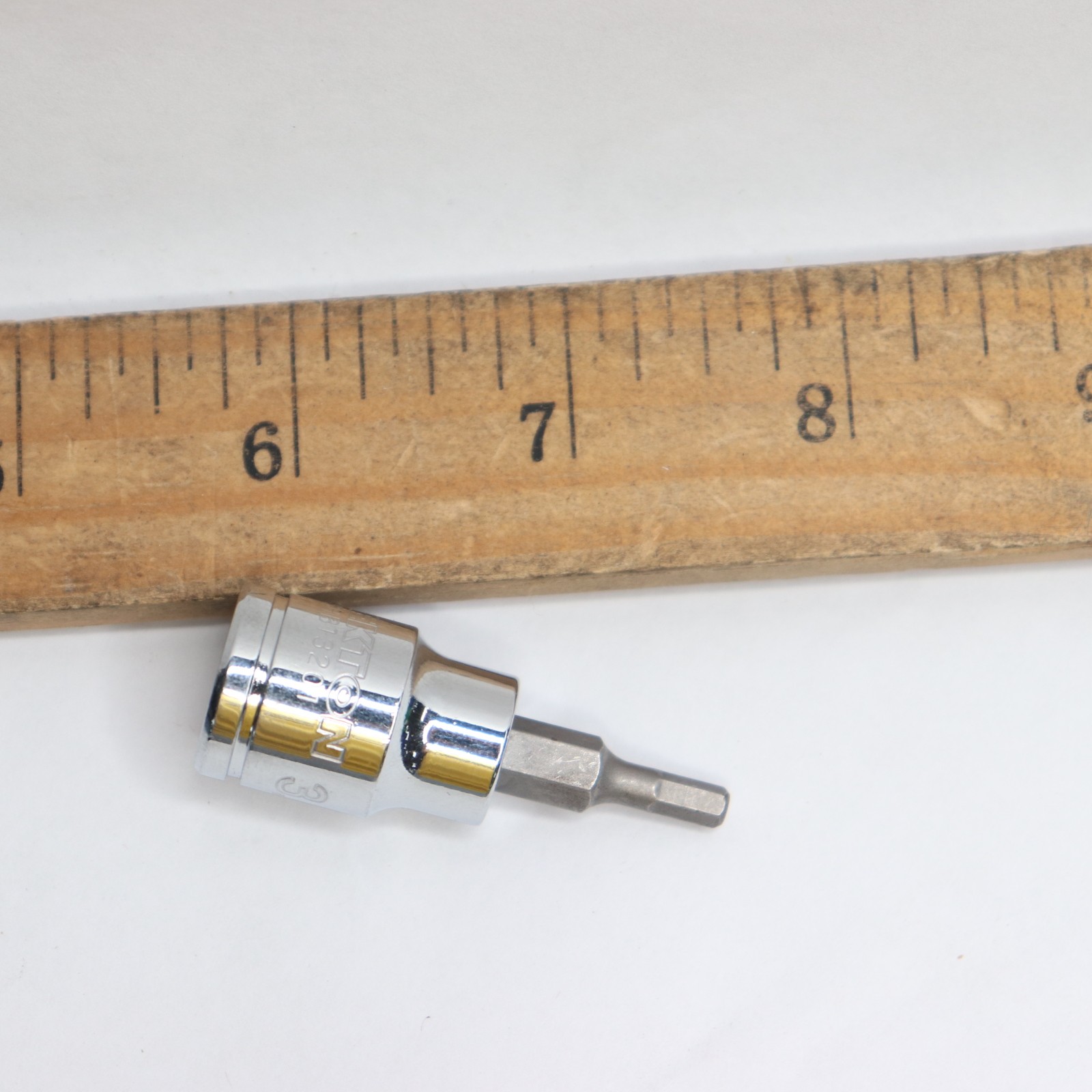 Tekton Hex Bit Socket 3/8″ Drive x 3.5 mm SHB13201