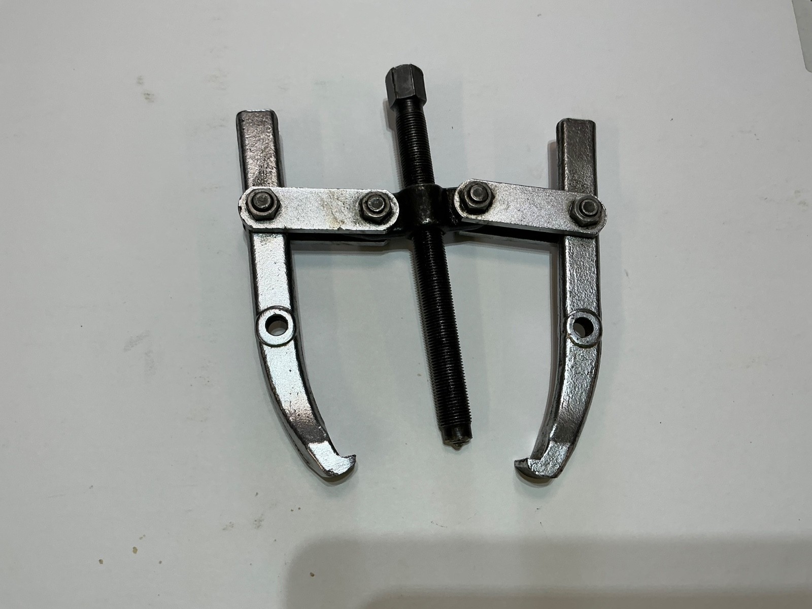 Vintage BlackHawk 2 jaw gear puller ET-1008 made in USA grt shape