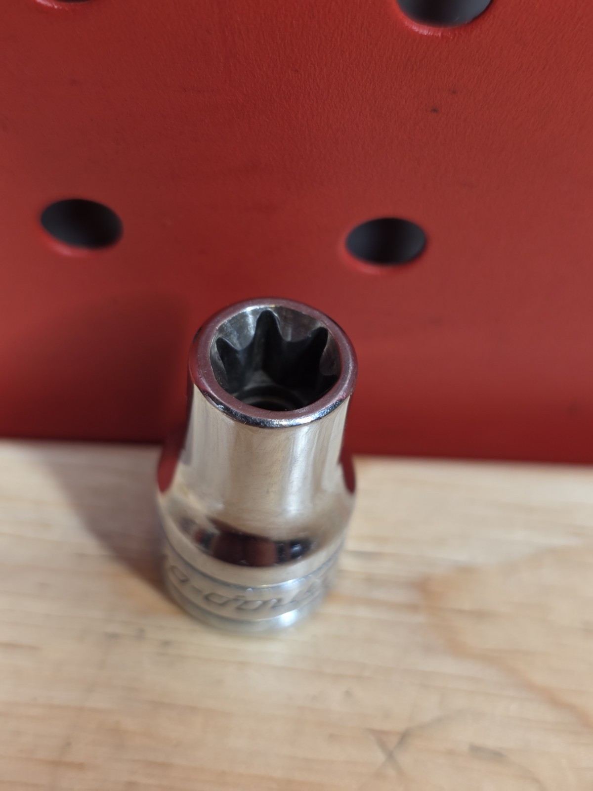 Snap-on Tools FLE100A E10 3/8″ Drive Inverted TORX Chrome Socket External E Torx