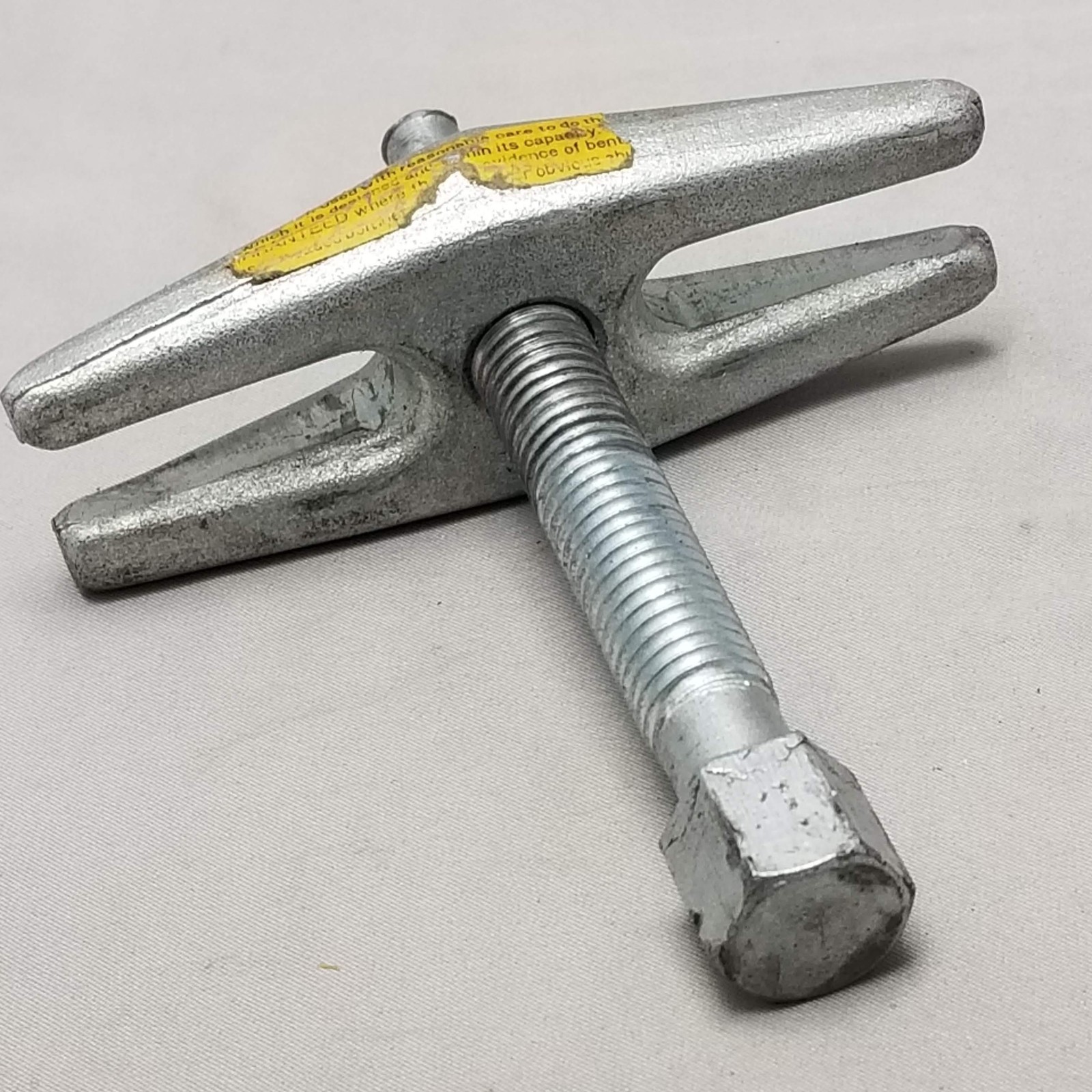 Henco 69 Universal Steering Wheel or Yoke Puller Tool Silver Made Japan