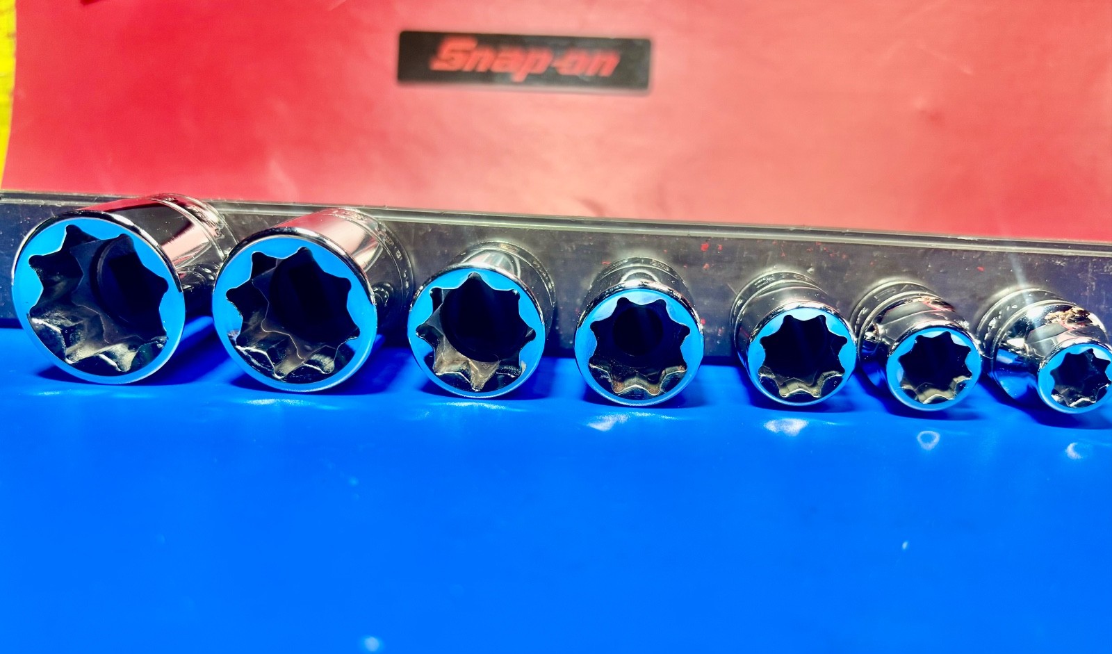 Snap-On Tools 7pc 3/8″ Drive 8-POINT DOUBLE SQUARE Socket Set W/Mag Tray