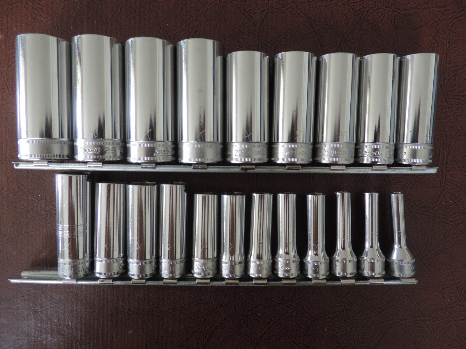 Snap-On 40pc. Metric 3/8 Drive Socket set. 21pc. Deep & 19pc. Shallow