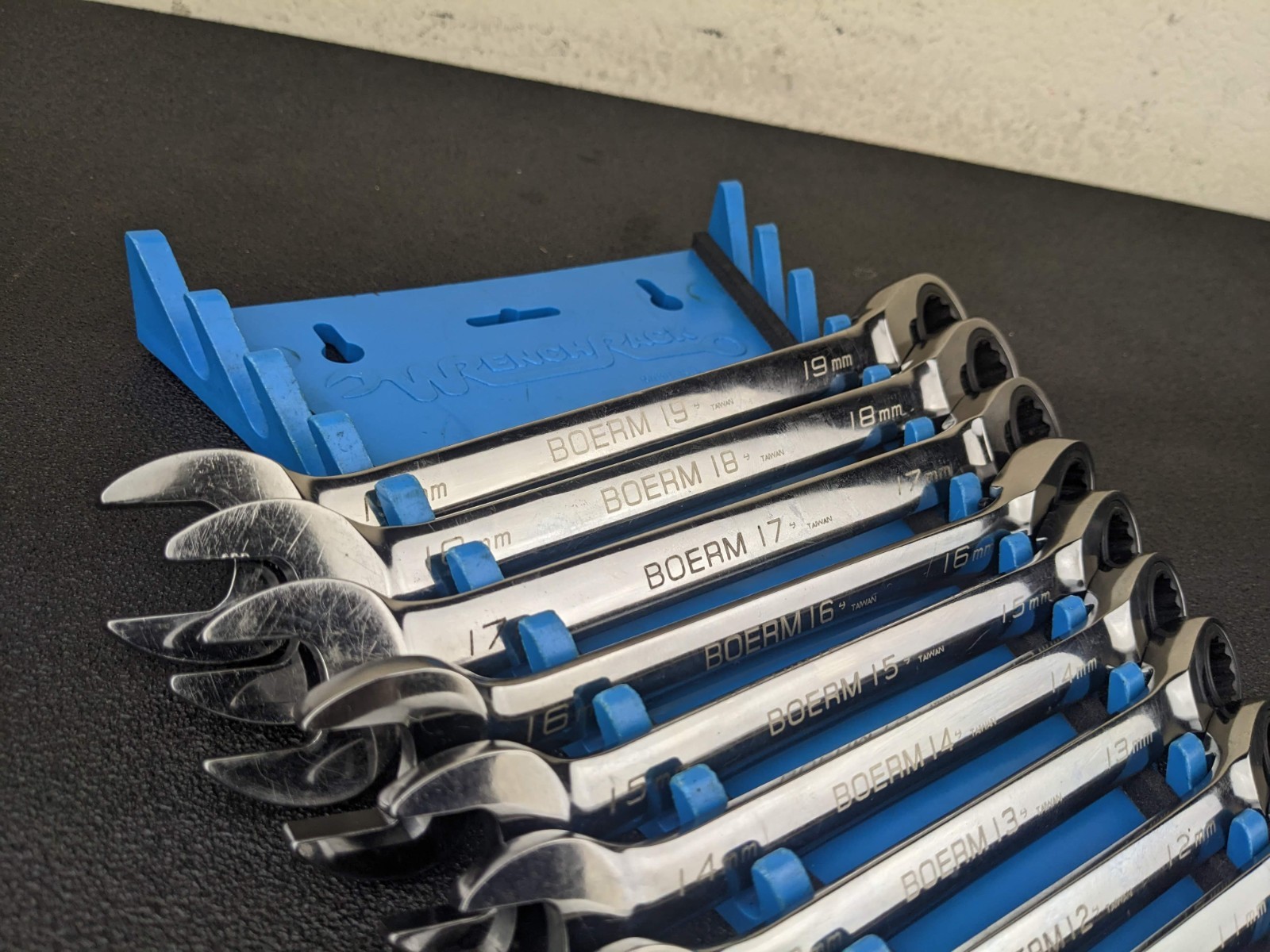 #bo678 Blue Point BOERM712 12 Pc Metric Reversible Ratcheting Wrench Set 8-19mm
