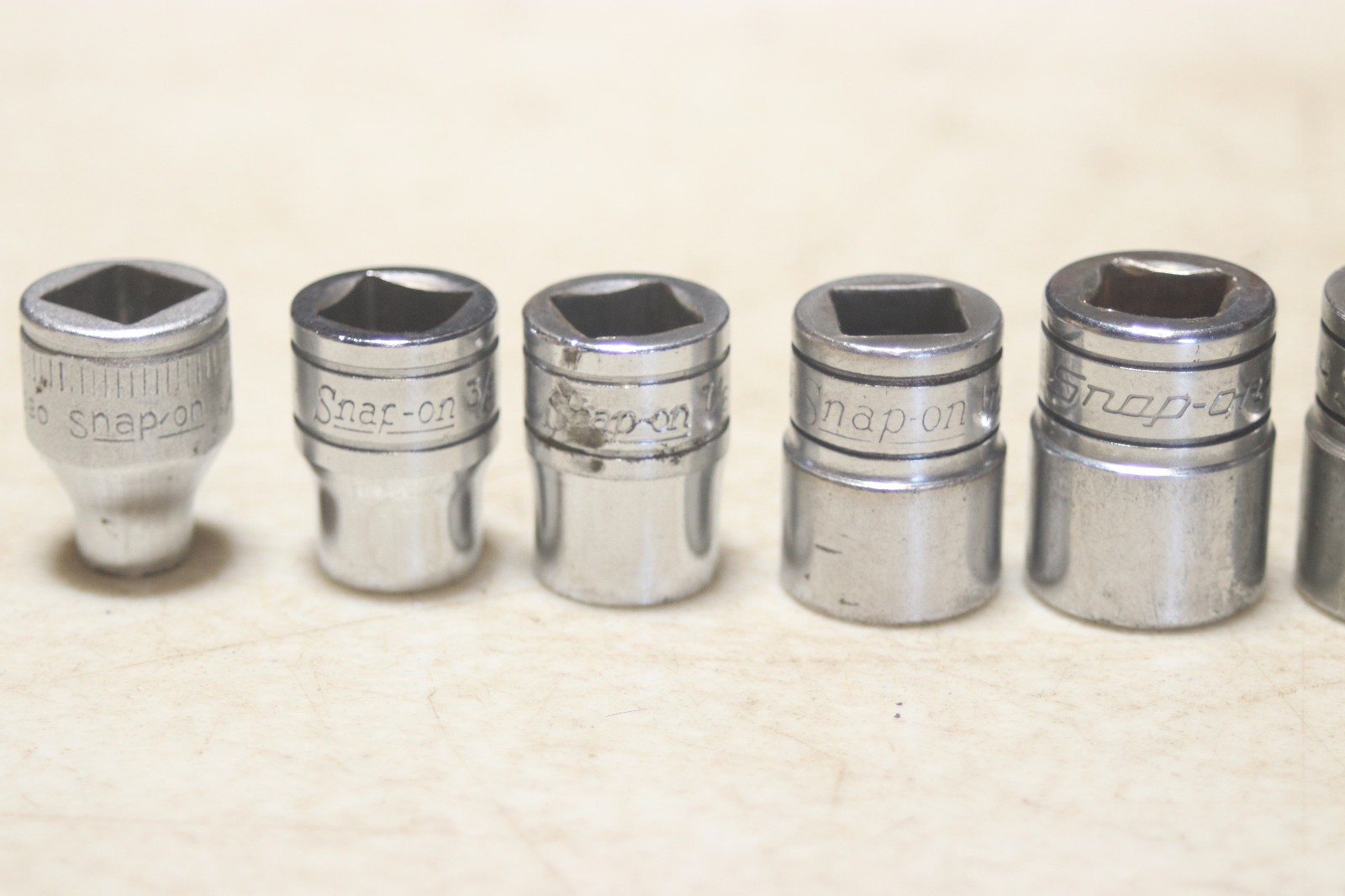 Snap On 3/8 Inch Drive 12 Point SAE Socket Set 1/4 to 7/8