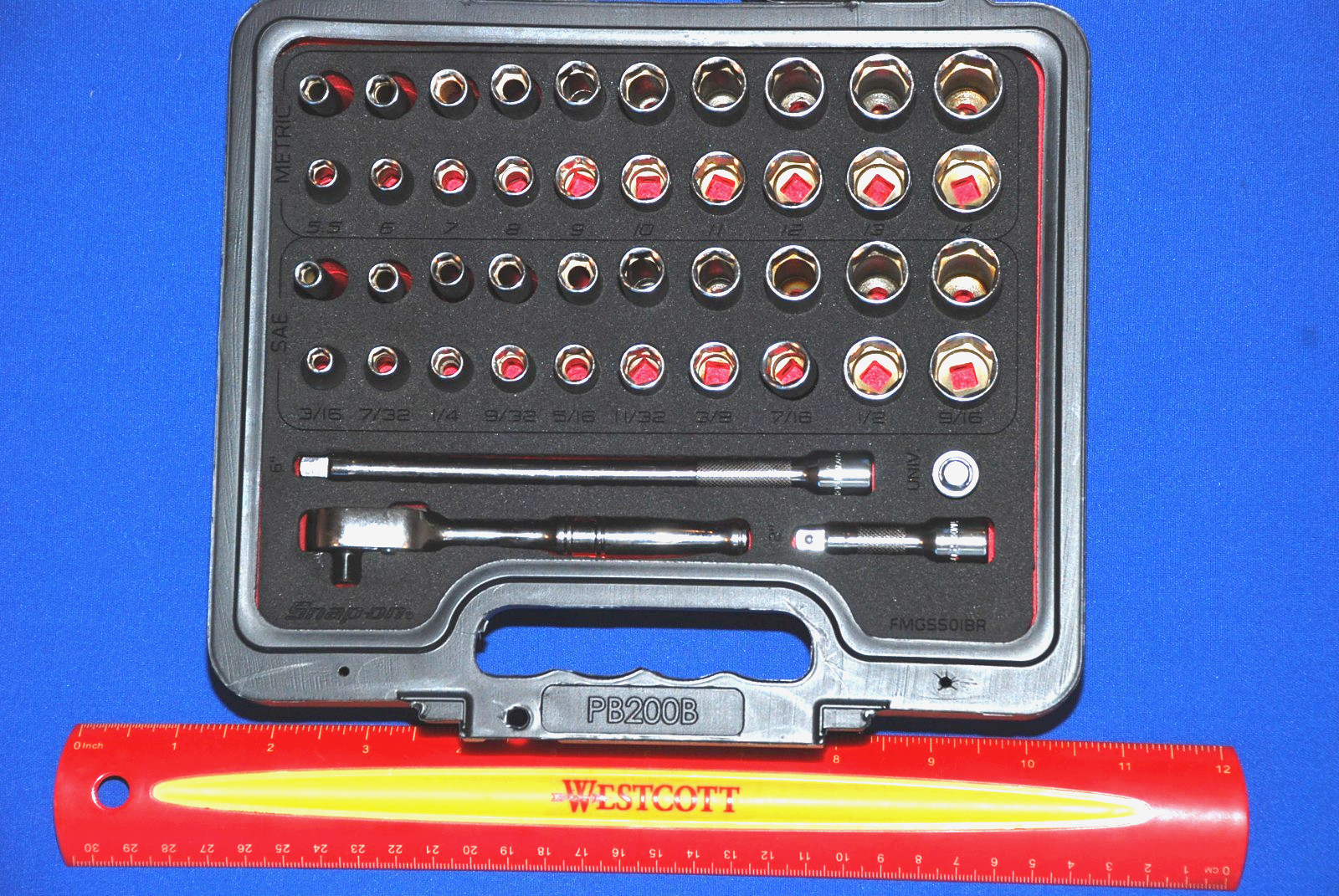 Snap-on FACTORY SEALED 44 Pc 1/4″ Drive 6-Point Metric/ SAE General Service Set