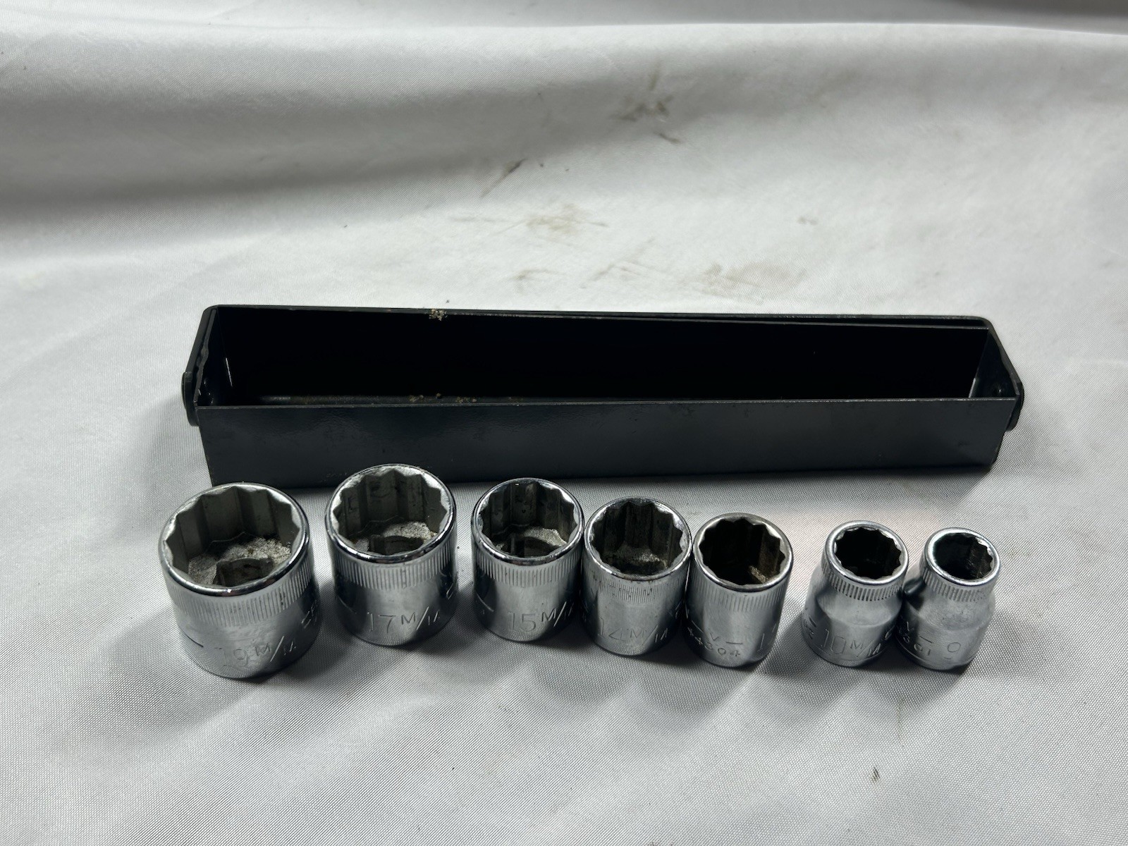 Craftsman 7 pc 3/8″ drive shallow 12 pt metric socket set 9mm-19mm USA made