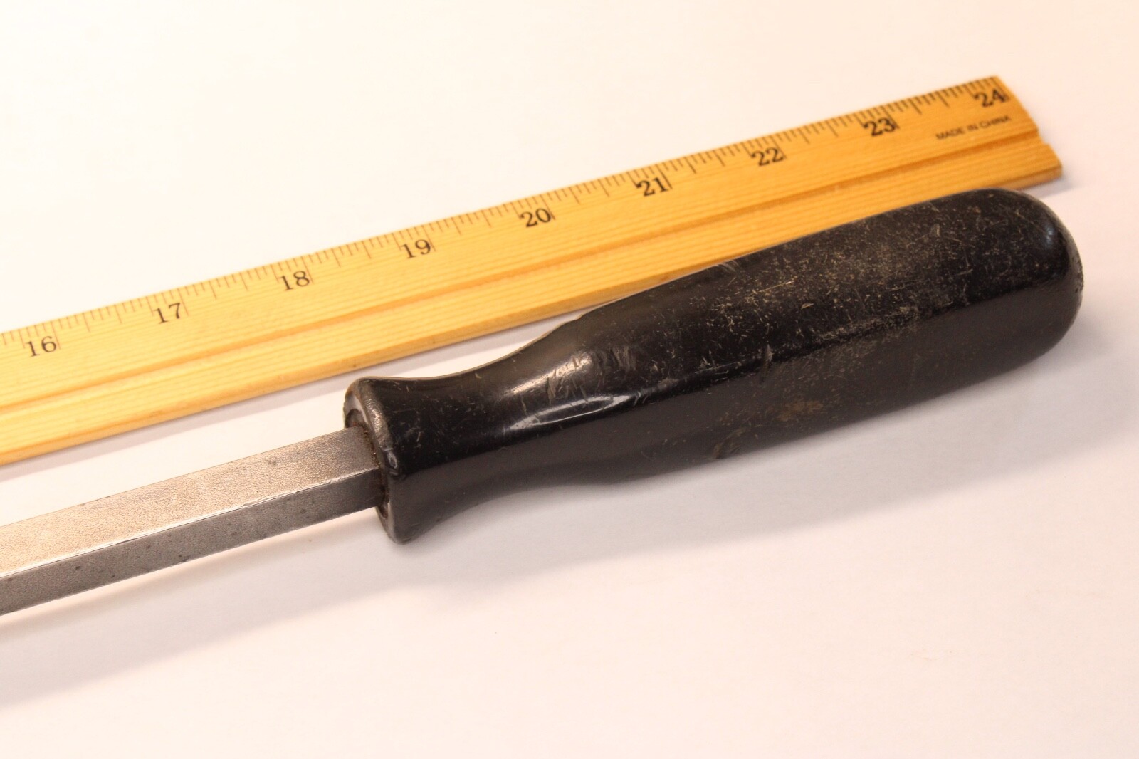 Unbranded 23″ Long Angled Tip Pry Bar Mechanic Hard Black Handle