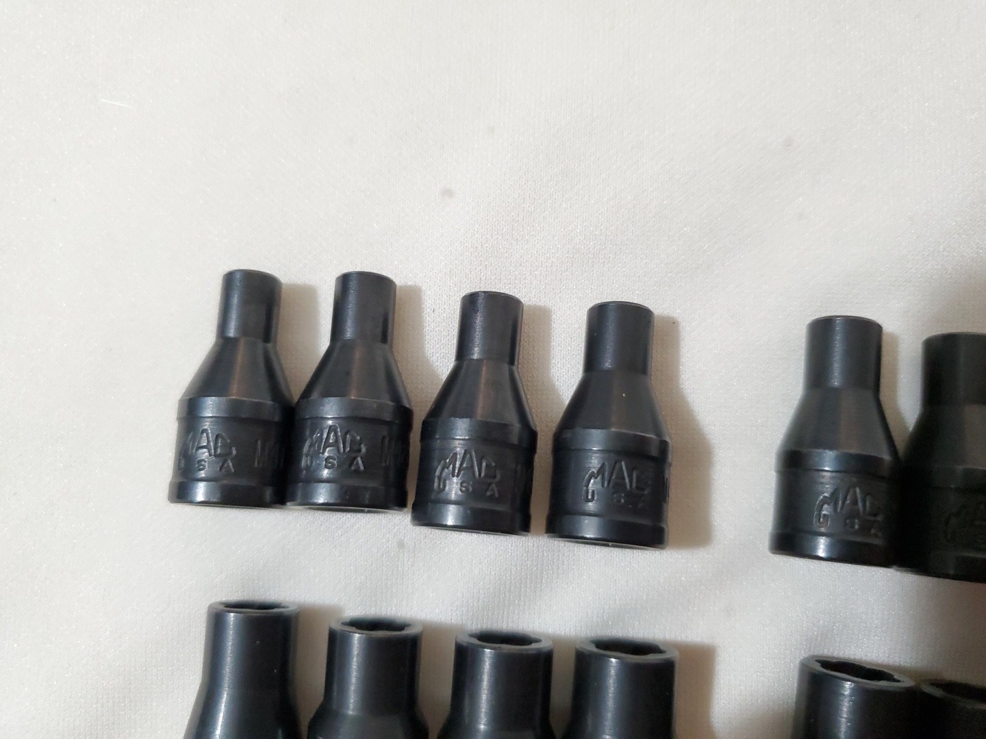 Mac Tools 13 Piece 1/4″ Drive Twist Socket Set Metric 4.0mm-8mm, (0.25″ grads)