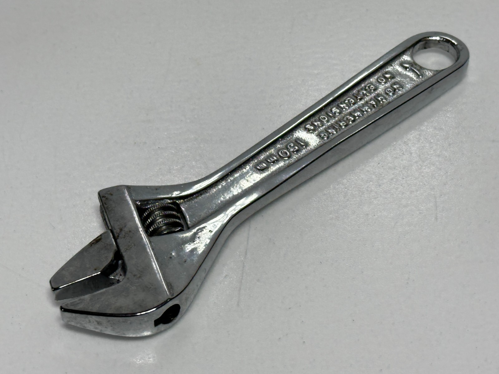 Snap-On Tools USA AD6 6″ / 150mm Full Polish Chrome Finish Adjustable Wrench