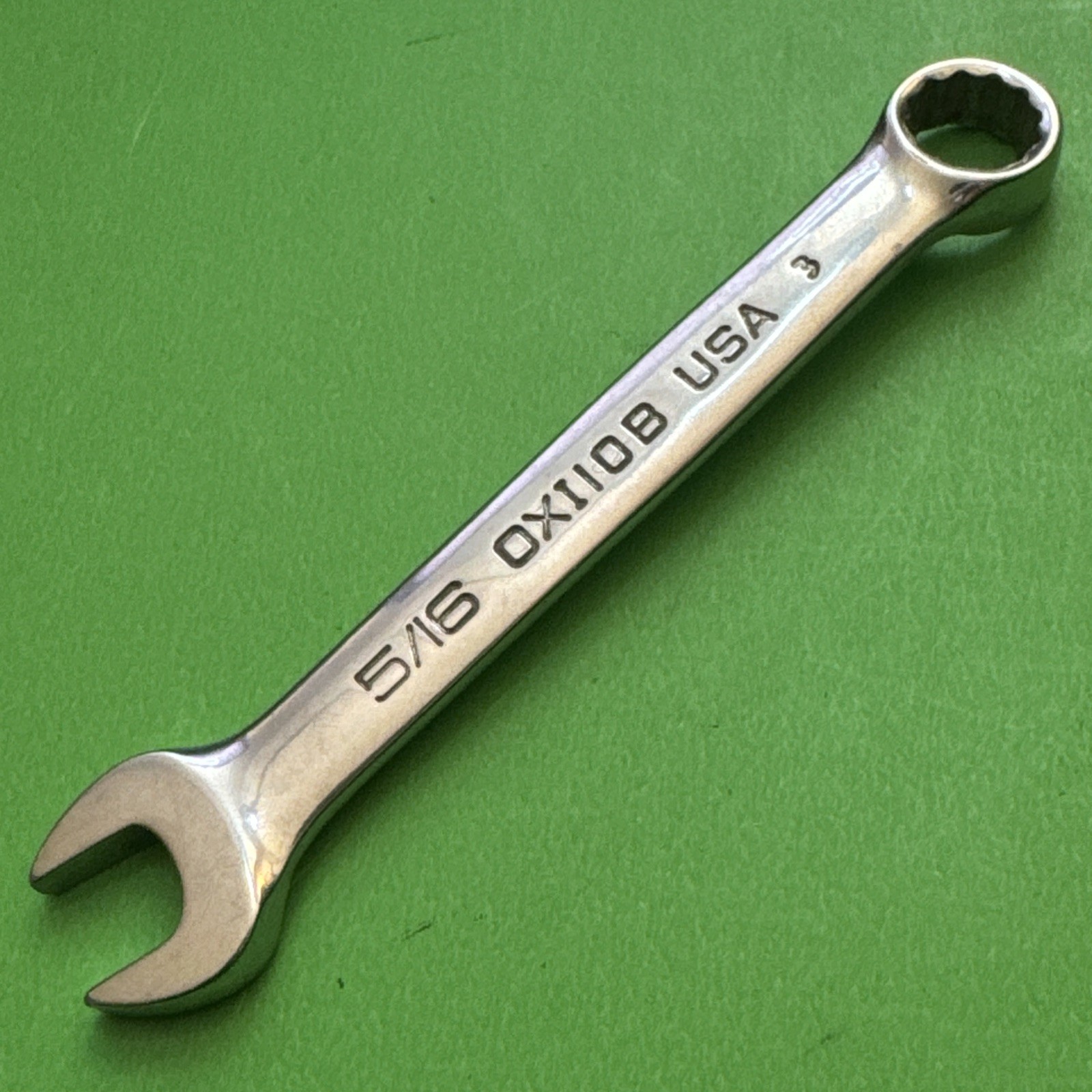 Snap-On USA 12-Point SAE Size 5/16″ Flank Drive Midget Combination Wrench OXI10B
