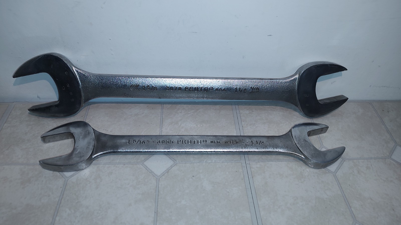 Proto 3070 1-5/8” – 1 1/2” 3055 1-1/4″ – 1-5/16″ Double Open End Wrench Set
