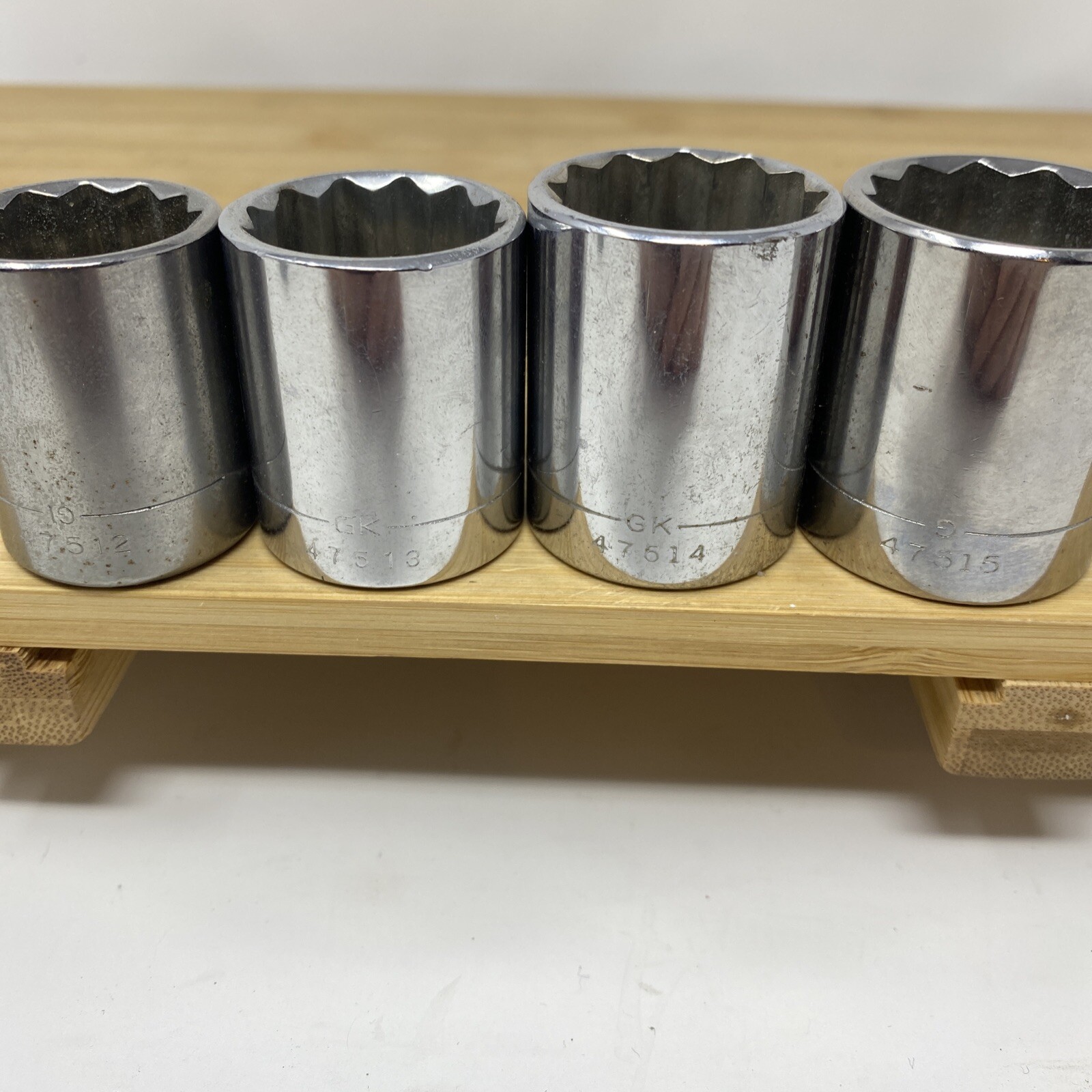 Craftsman USA 7/8 15/16,1, 1 1/16 12 Point 1/2″ Dr Shallow Socket Inv CG Series