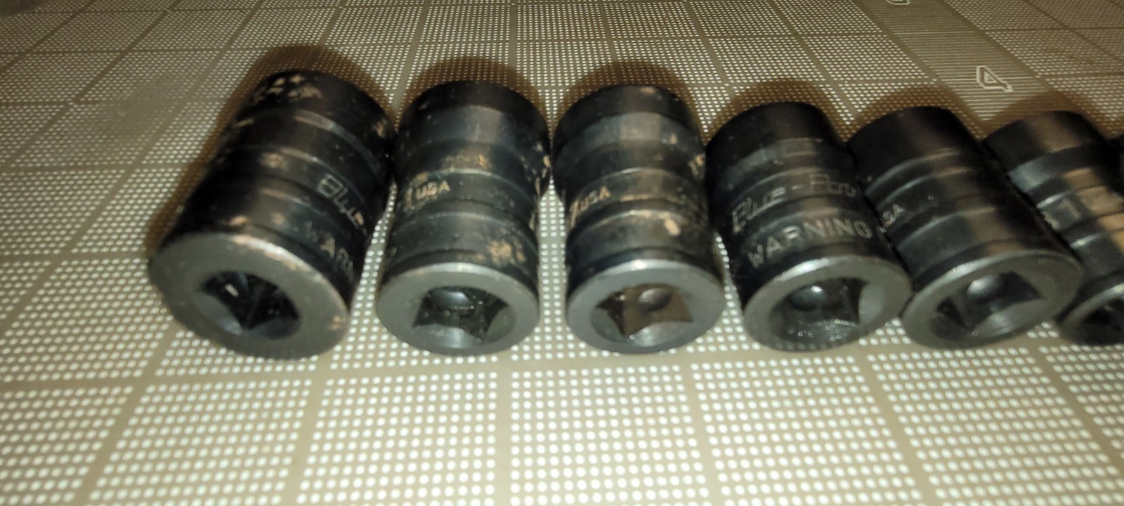 TFSY 13 pc 3/8″ Drive Metric / SAE Shallow Twist Impact Socket Set Blue-Point