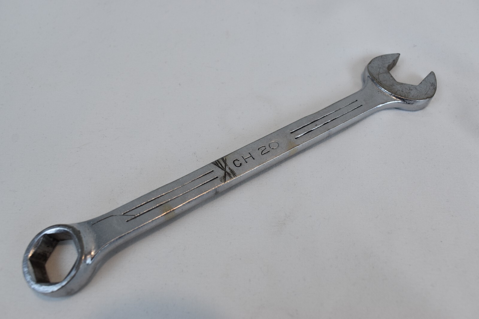 Mac Tools USA CH20 5/8″ SAE Combination Wrench 6 point Chrome Finish