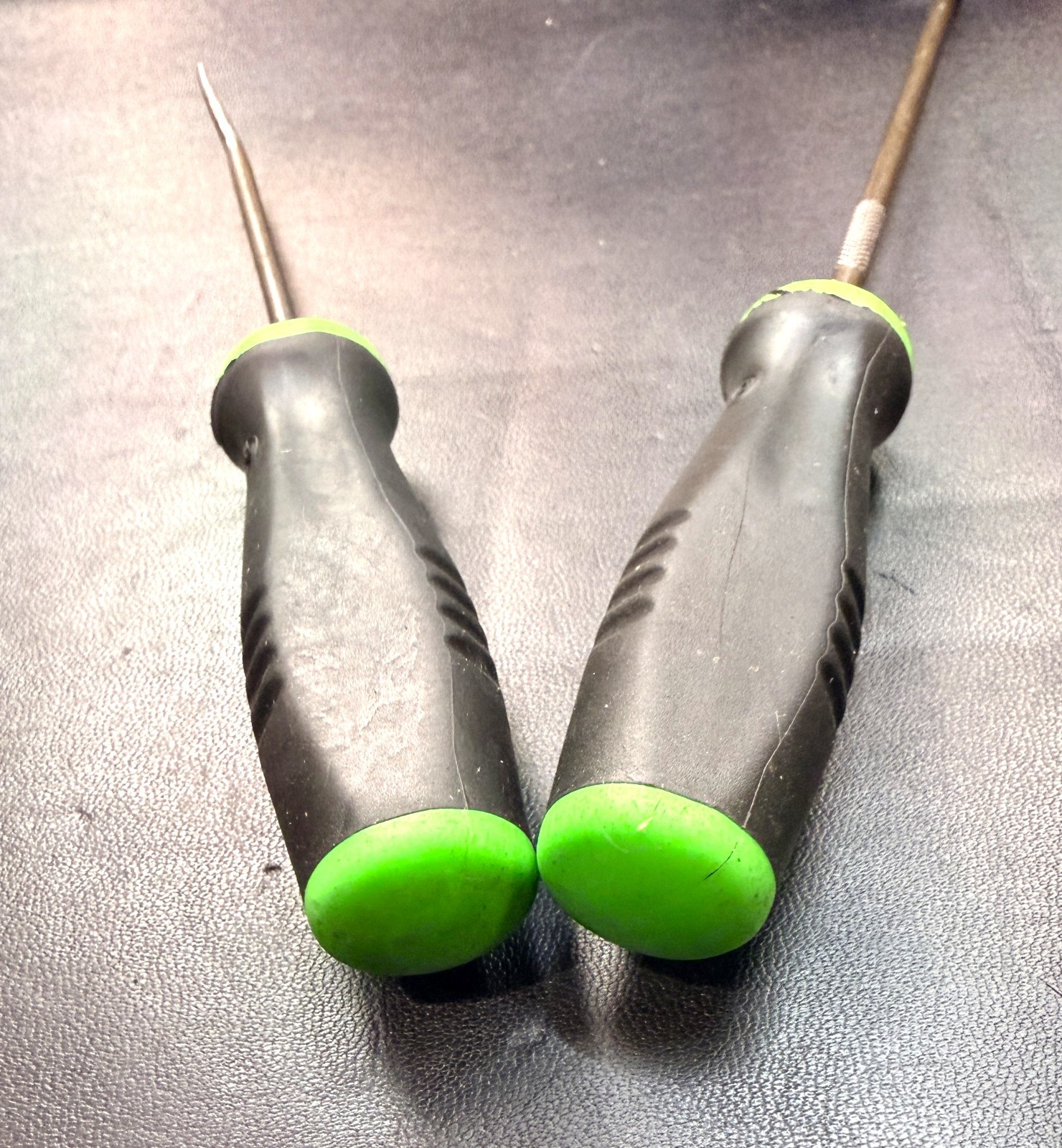 SNAP ON SGL3ASA + SG3ASH45A 2-Pc. Soft Grip 6.5-In. 45° Pick & 10-In. Awl USA