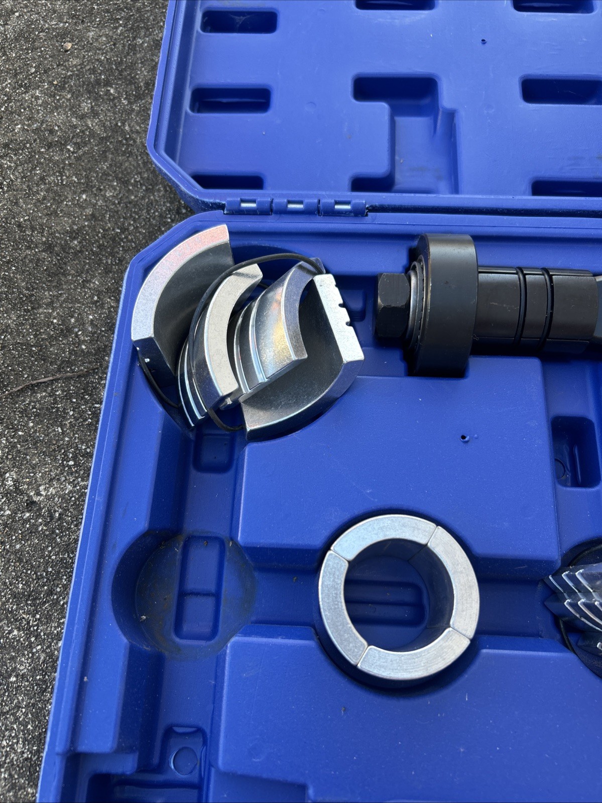 ASTRO Exhaust Pipe Stretcher / Expander Kit 1-5/8″ to 4-1/4″ Pipe Incomplete