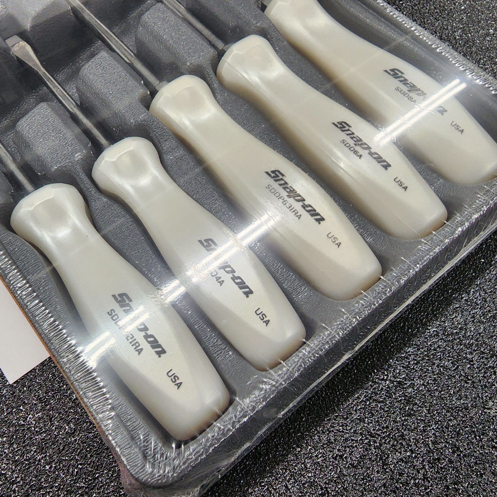 Snap-on Tools USA NEW 7pc PEARL WHITE Combination Screwdriver Set SDDX70A