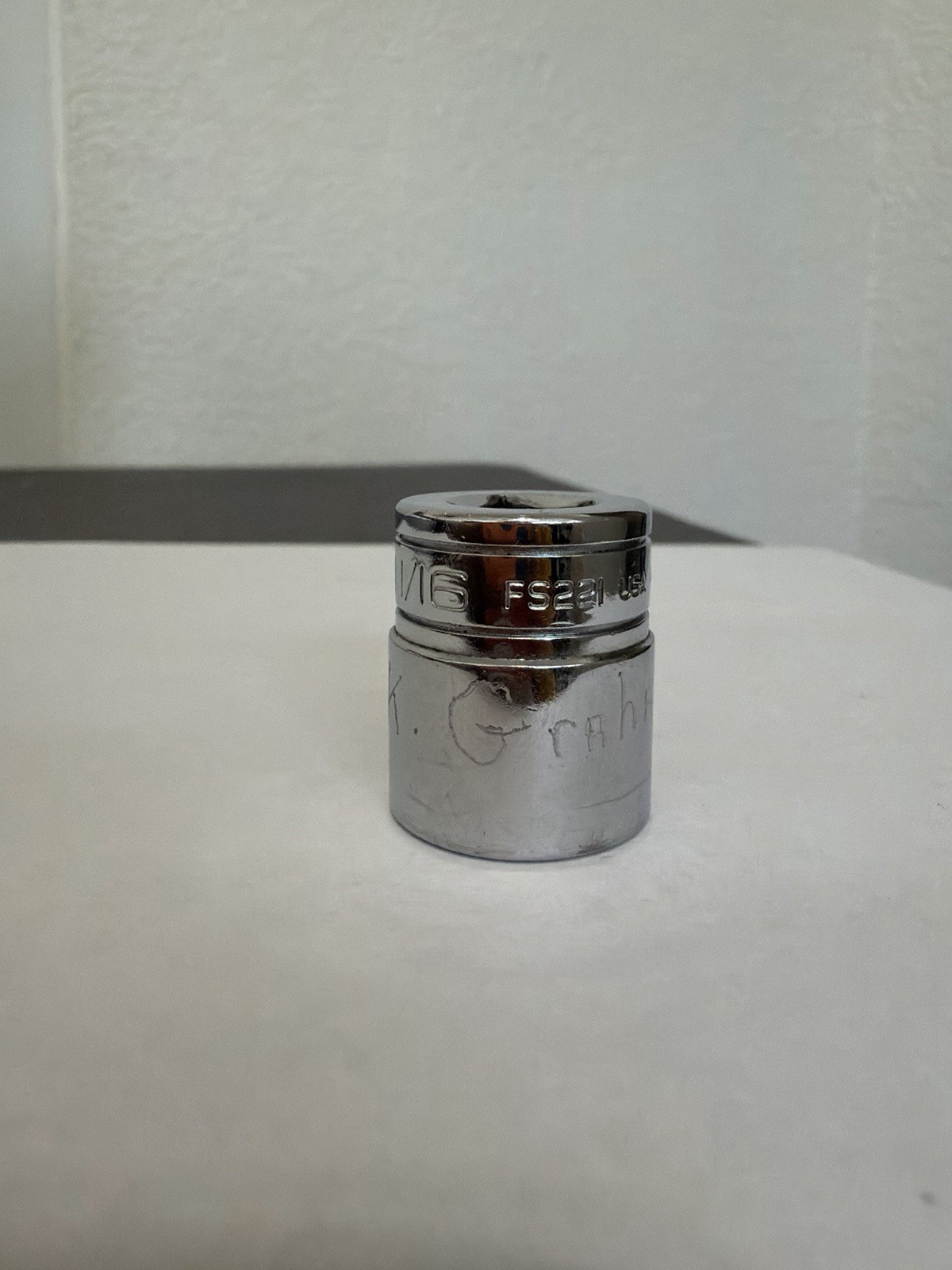 Snap On Tools 11/16″ Shallow Socket 3/8″ Drive 6 Point FS221 Made in USA