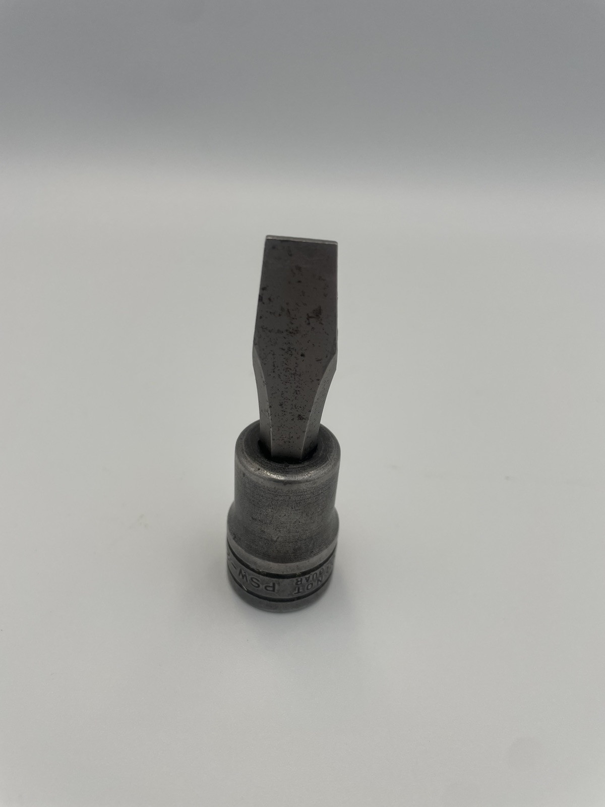 SNAP-ON TOOLS MODEL No. PSW-284 Standard Flat Screwdriver 1/2″ DR. IMPACT SOCKET