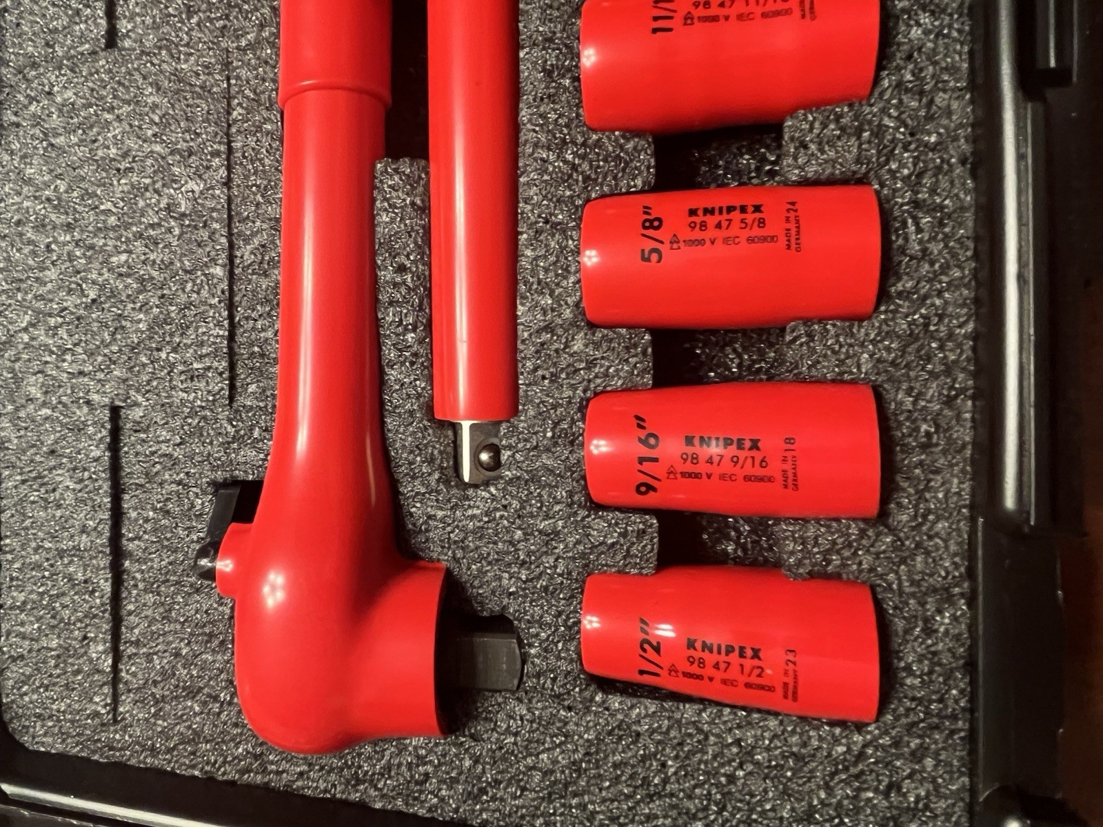 Knipex 98 99 11 S5, 10 Pc Socket Set, 1/2″ Drive, SAE-1000V Insulated