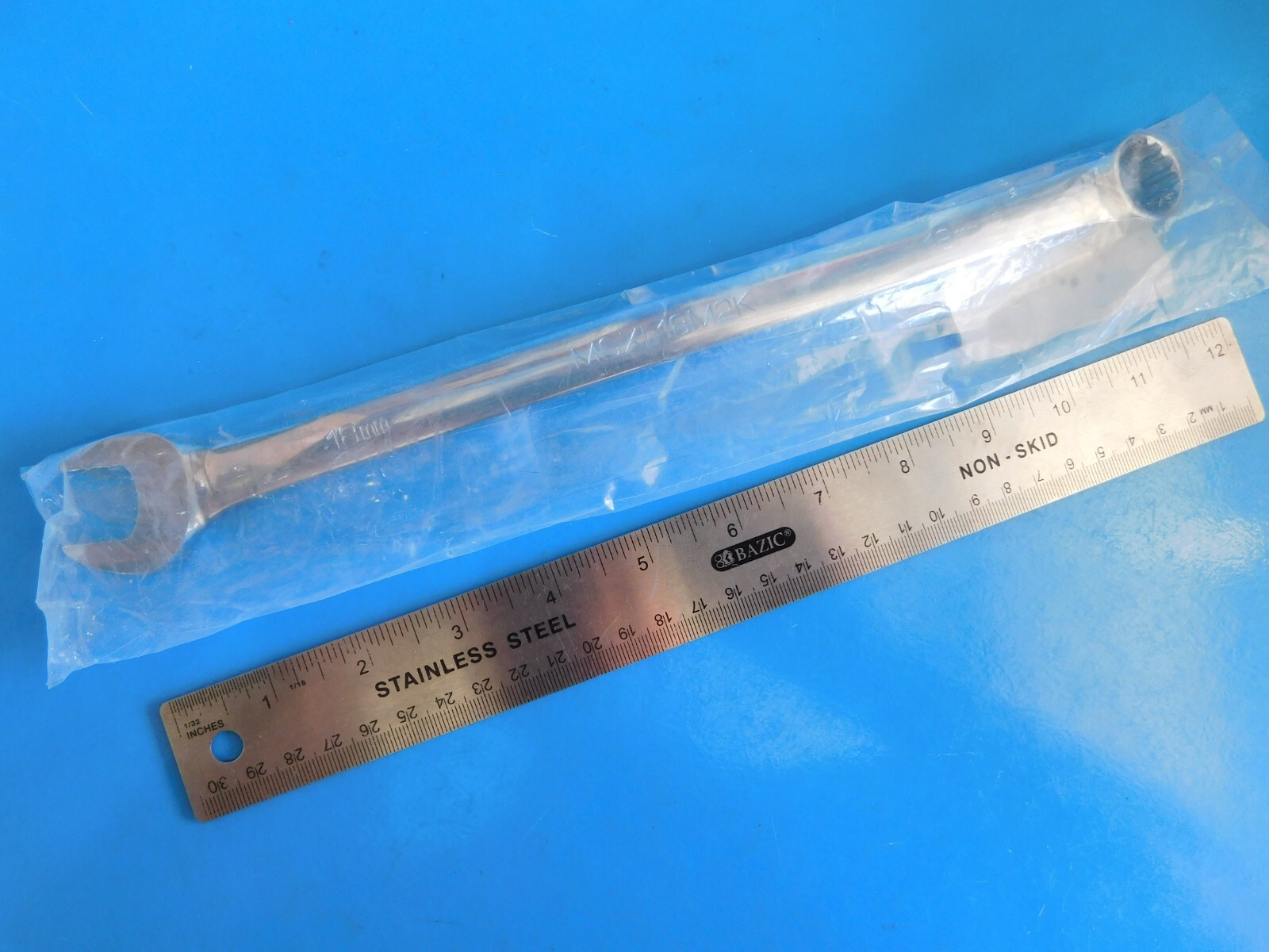 NEW ,MATCO TOOLS ( 18MM ) EXTRA LONG COMBO WRENCH , PART #MCXL18M2K