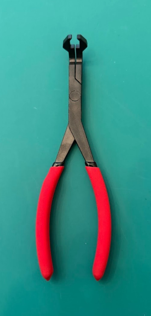 Matco Tools SPR231 PUSH PIN ANGLED REMOVAL PLIERS (New)