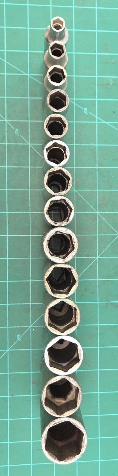 Snap On Tools 313TSYA 1/2″Drive 14 pc 6 point Deep Socket Set 3/8″-1-1/8″