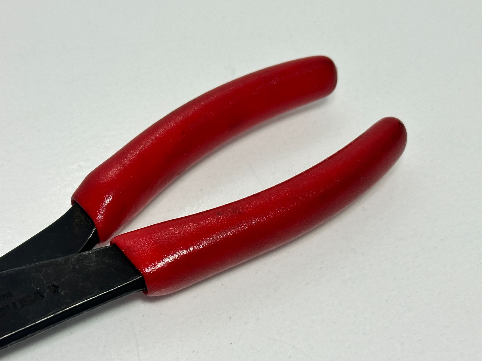 Snap-On Tools USA 208BCP Battery Terminal Pliers Side Mount Angle Nose, Red Grip