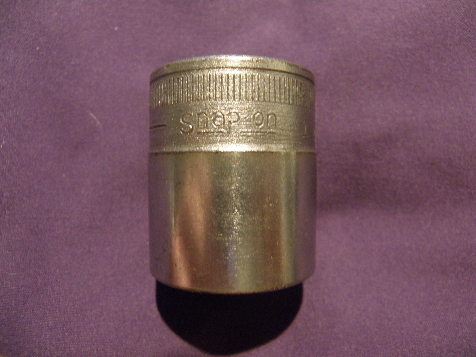 Snap-On 1/2 Drive, 12 Point, 1″ Shallow Socket. SW-320-1/2 Very Good Cond. USA.