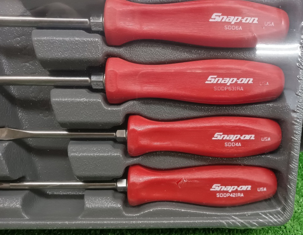Snap-On SDDX70AR 7 Piece Combination Screwdriver Set Unused In Storage