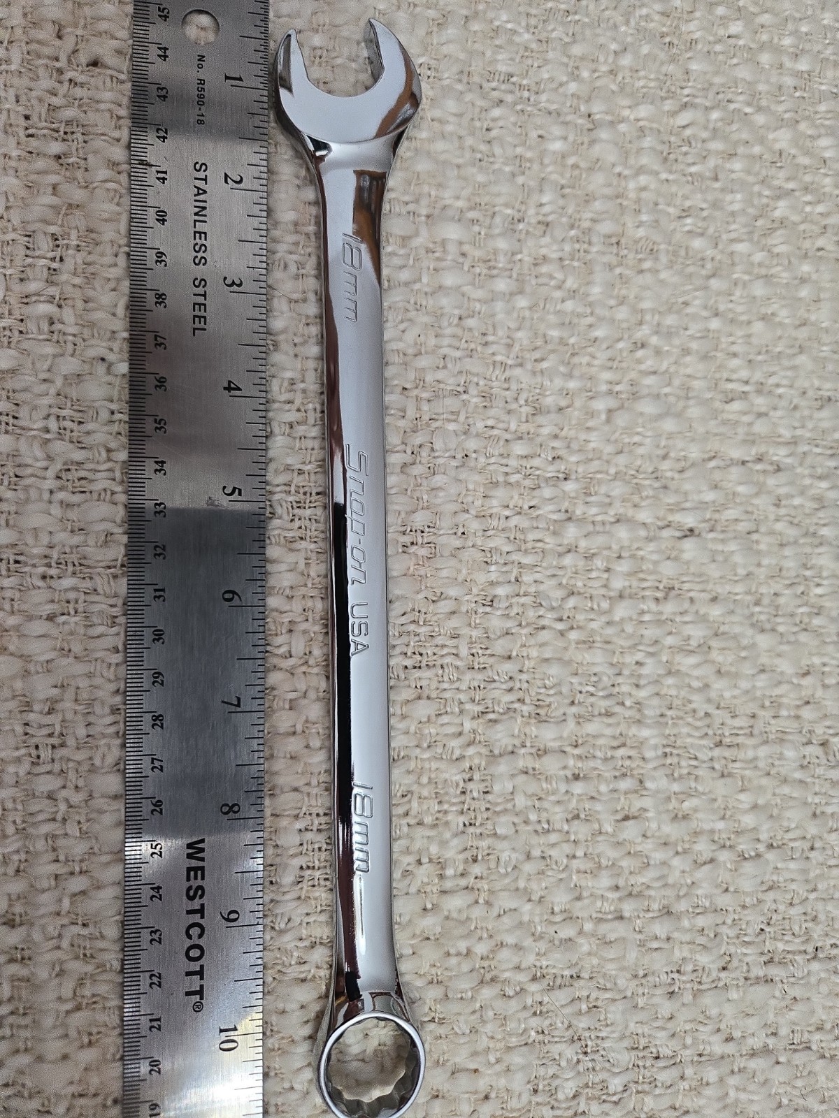 Snap-On Tools USA NEW 18mm Metric Flank Drive PLUS Combination Wrench SOEXM18