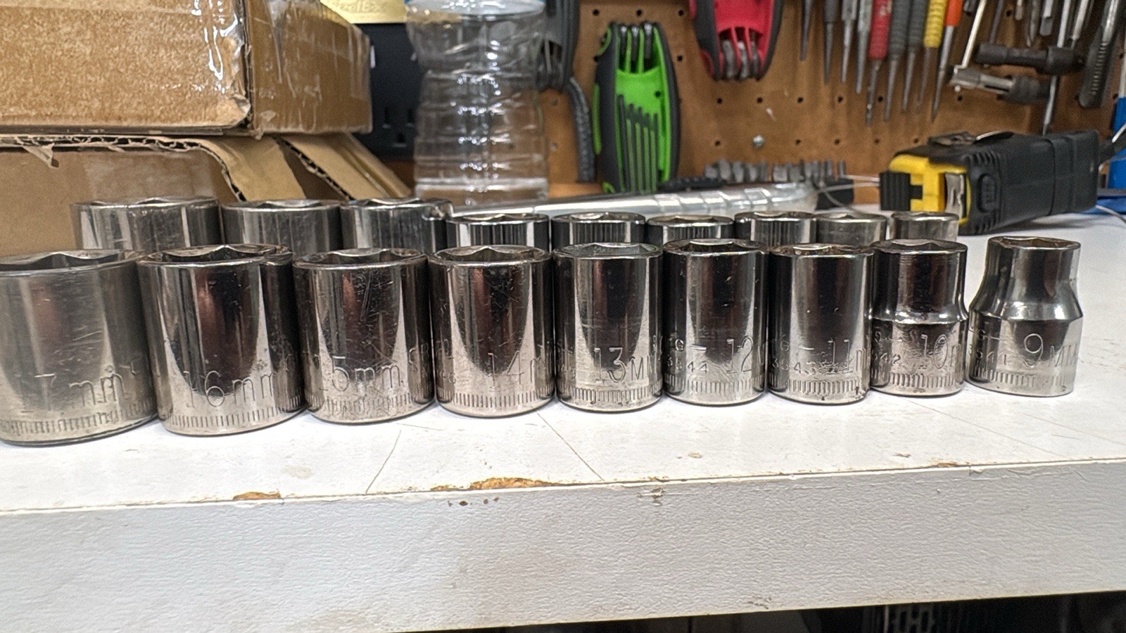 Craftsman 18Pc. Metric/SAE 6 Point Socket Set 9mm-17mm 3/8-7/8” 3/8” Drive USA