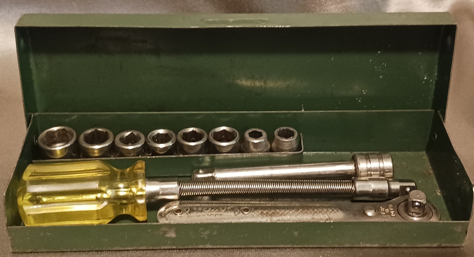 Oxwall 11 pc Socket Set #3937 ~1/4″ Drive Pre-Owned 1960’s
