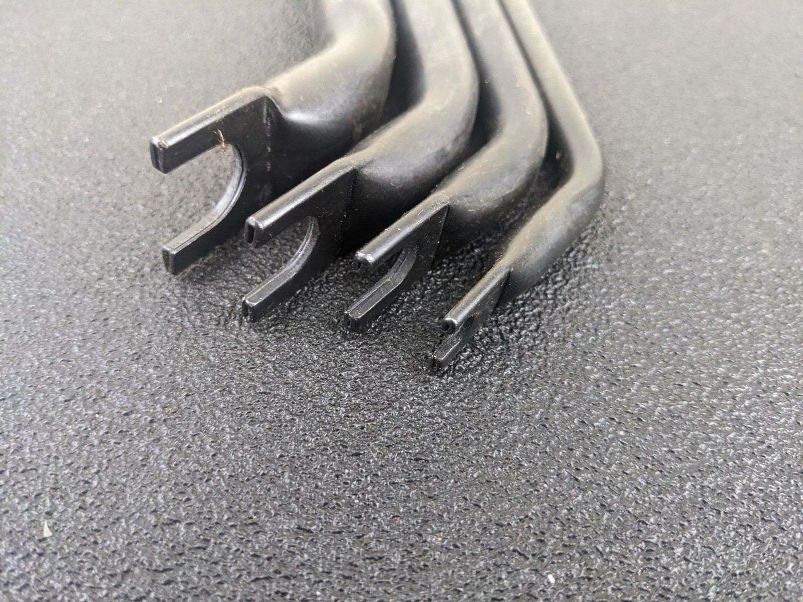 #bm776 Lisle 42400 4 Piece Air Line Disconnect Set for Truck air Systems