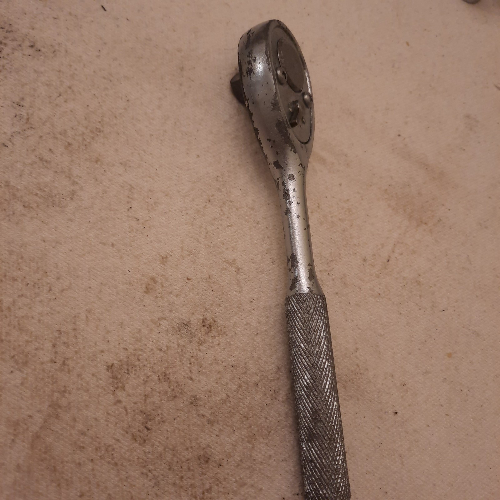 Vintage Fleet (Plvmb) (Penens) MFD 1261 3/8″ Drive Ratchet Knurled Handle. USA.