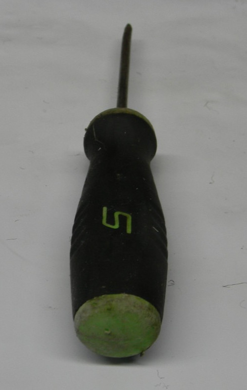 SNAP-ON 5-1/2″ LONG GREEN/BLACK SOFT GRIP INSTINCT HANDLE MINI AWL #SG3ASA